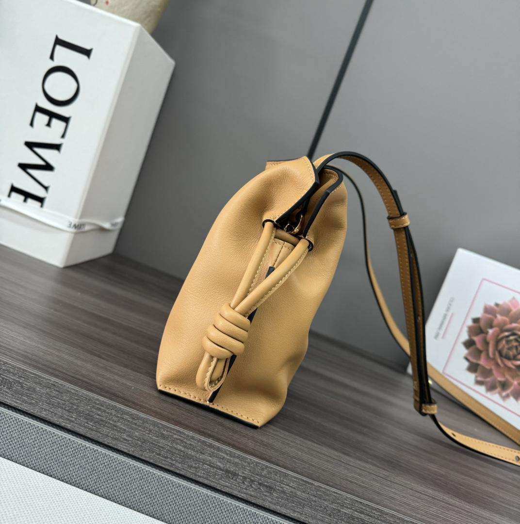 Loewe Loewe Flamenco Clutch 레플리카 11번 이미지 - Bag | 세미샵 레플리카 사이트