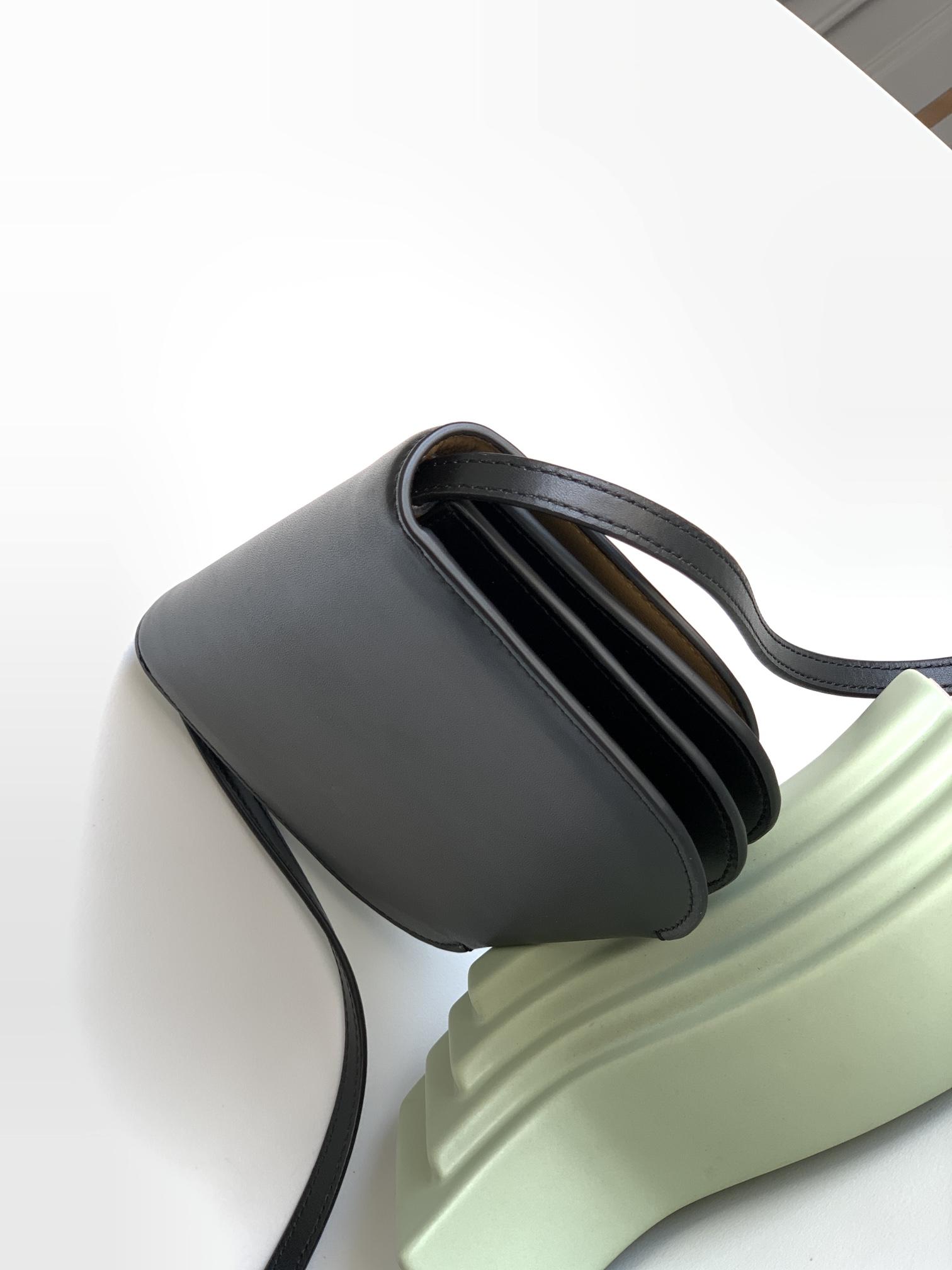 Loewe Loewe Goya Accodion Mini 레플리카 3번 이미지 - Bag | 세미샵 레플리카 사이트