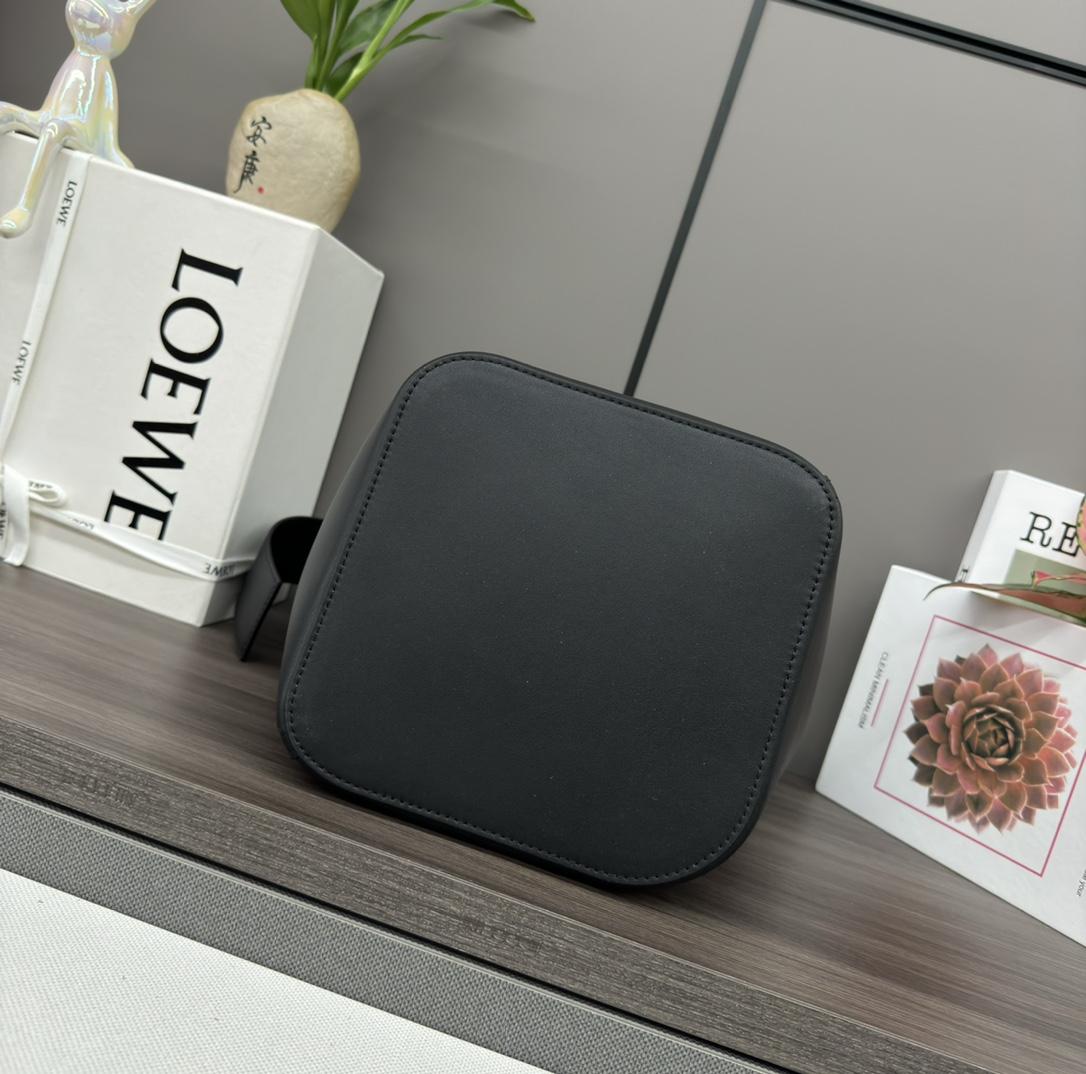 Loewe Loewe Pebble Bucket Medium 레플리카 20번 이미지 - Bag | 세미샵 레플리카 사이트