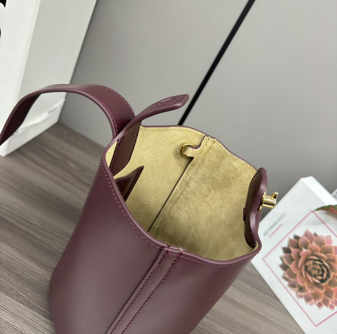 Loewe Pebble Bucket Mini - 상세 이미지
