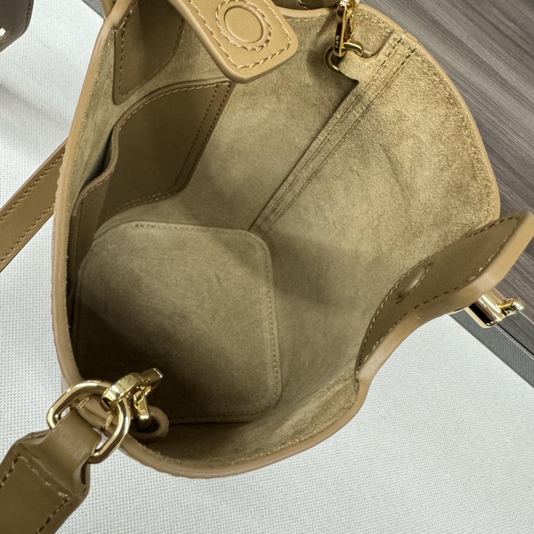 Loewe Pebble Bucket Mini - 상세 이미지