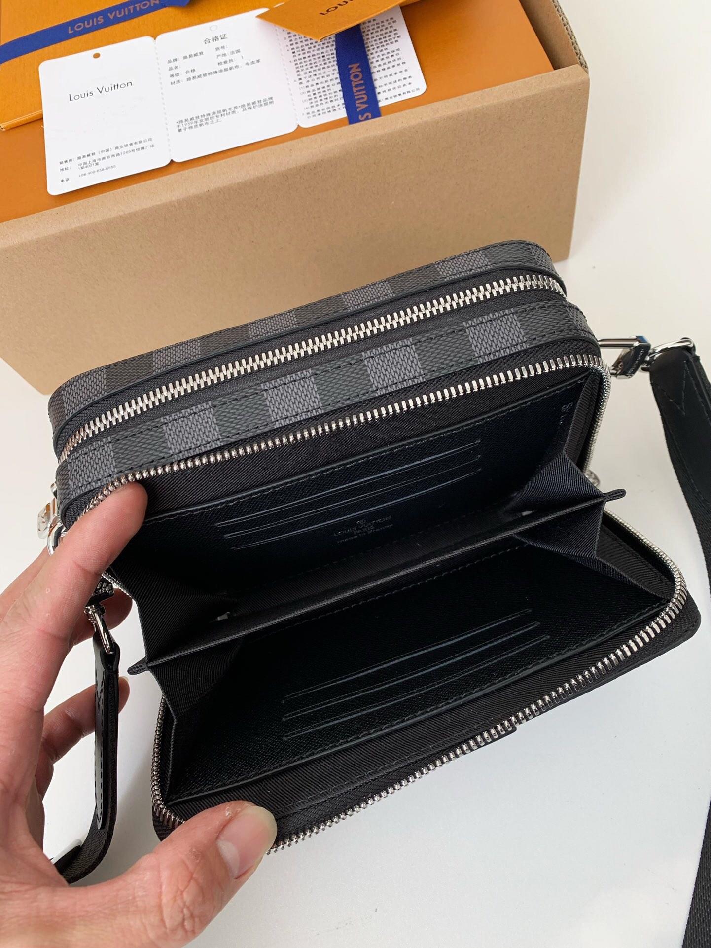 Louis Vuitton Louis Vuitton Alpha Wearable Wallet 레플리카 7번 이미지 - Bag | 세미샵 레플리카 사이트