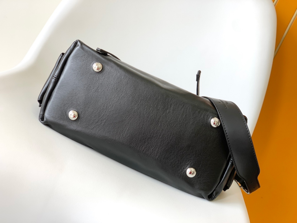 Louis Vuitton Louis Vuitton Carry All Cargo PM 레플리카 4번 이미지 - Bag | 세미샵 레플리카 사이트