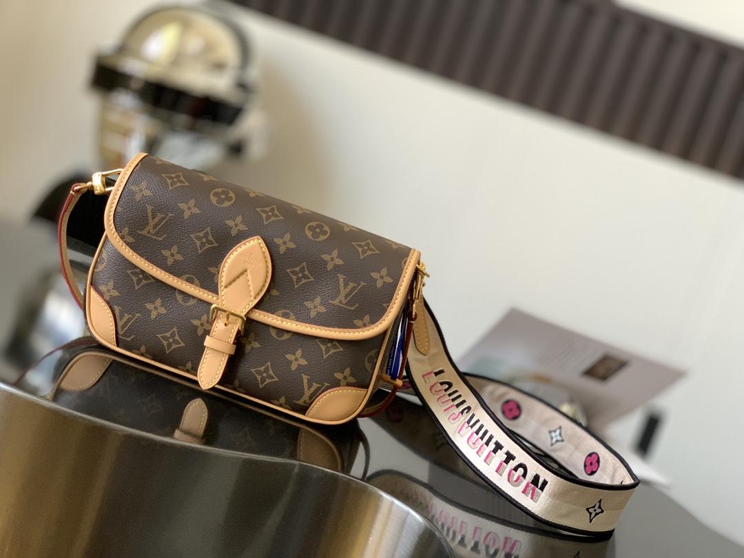 Louis Vuitton Diane Monogram