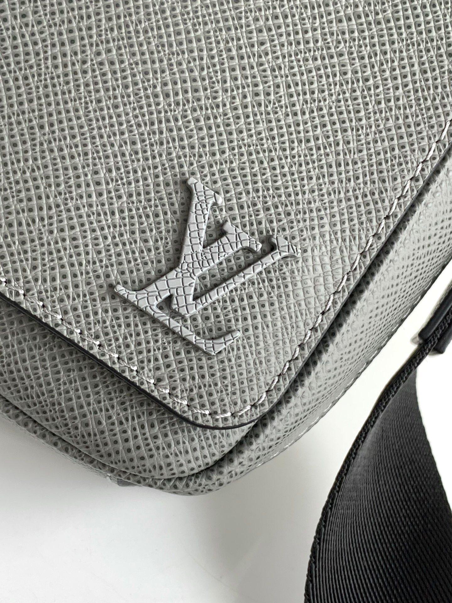 Louis Vuitton Louis Vuitton District PM Taiga 레플리카 5번 이미지 - Bag | 세미샵 레플리카 사이트