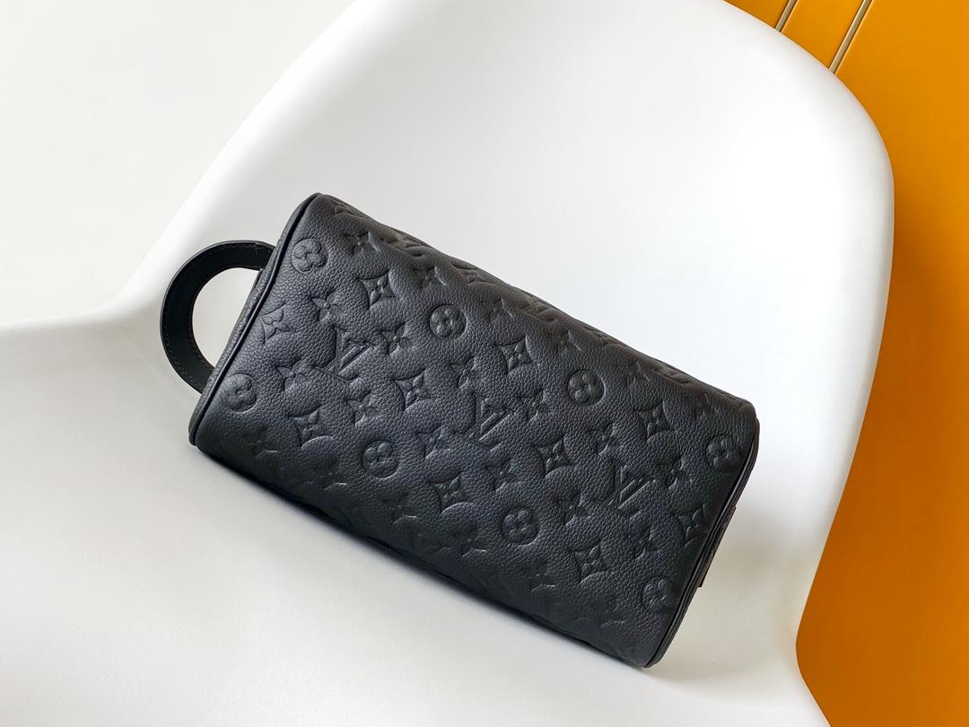 Louis Vuitton Dopp Kit
