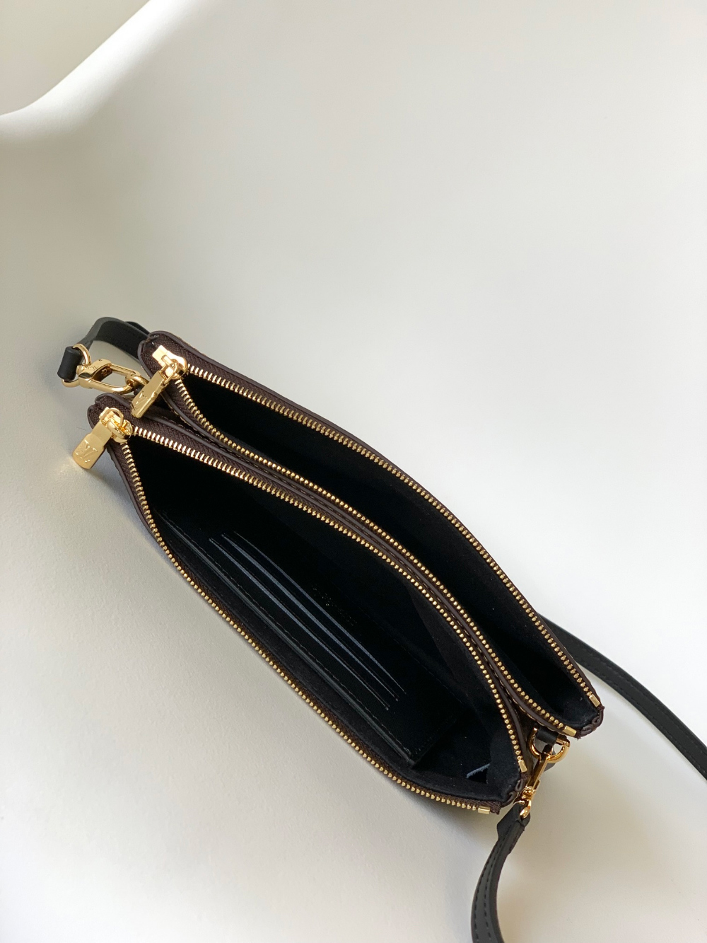 Louis Vuitton Louis Vuitton Double Zip Pochette 레플리카 7번 이미지 - Bag | 세미샵 레플리카 사이트