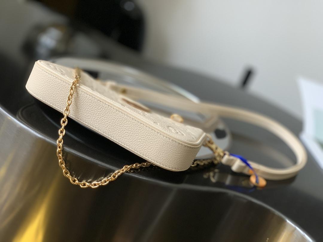 Louis Vuitton Louis Vuitton Easy Pouch on Strap 레플리카 4번 이미지 - Bag | 세미샵 레플리카 사이트
