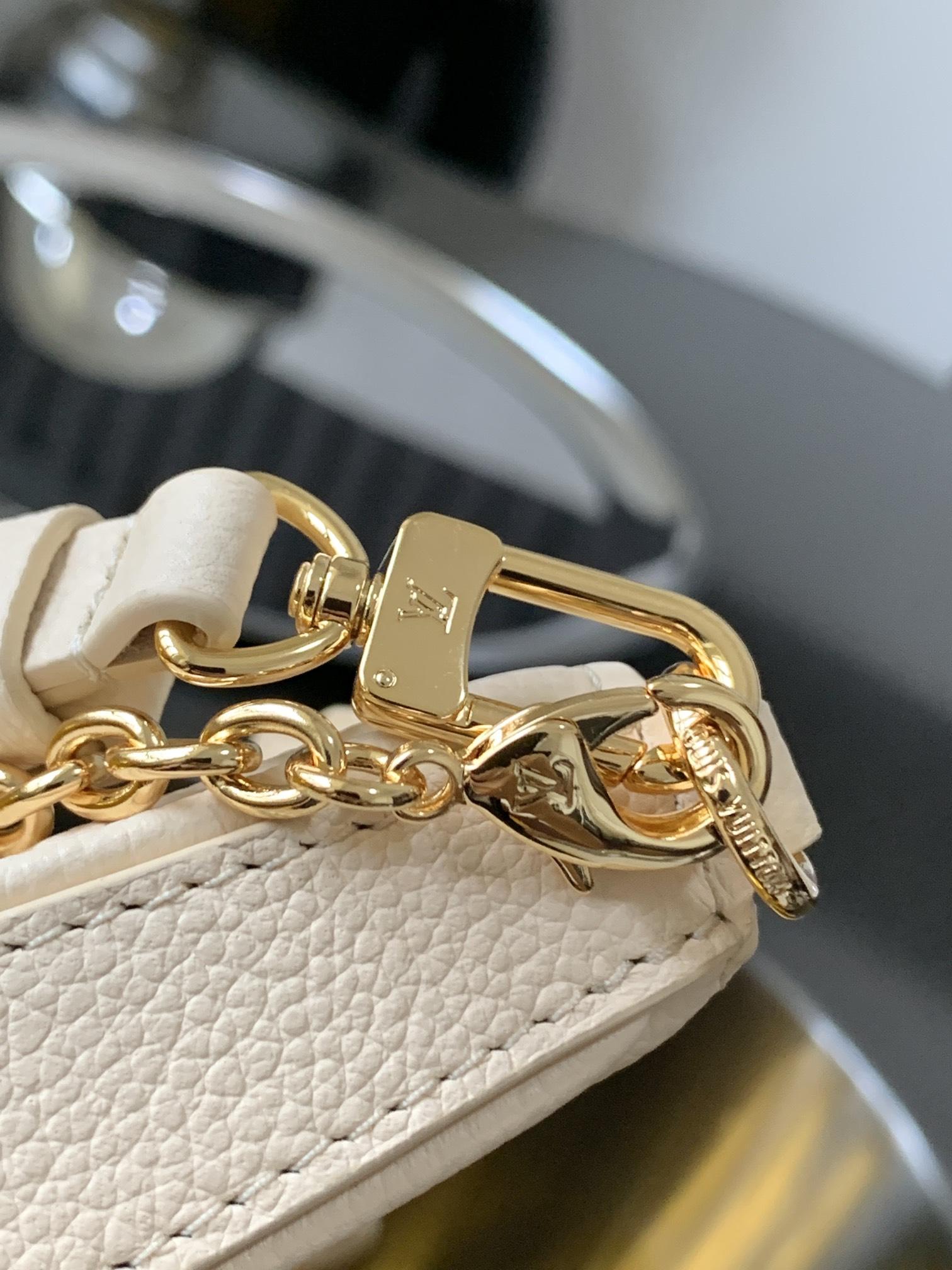 Louis Vuitton Louis Vuitton Easy Pouch on Strap 레플리카 7번 이미지 - Bag | 세미샵 레플리카 사이트