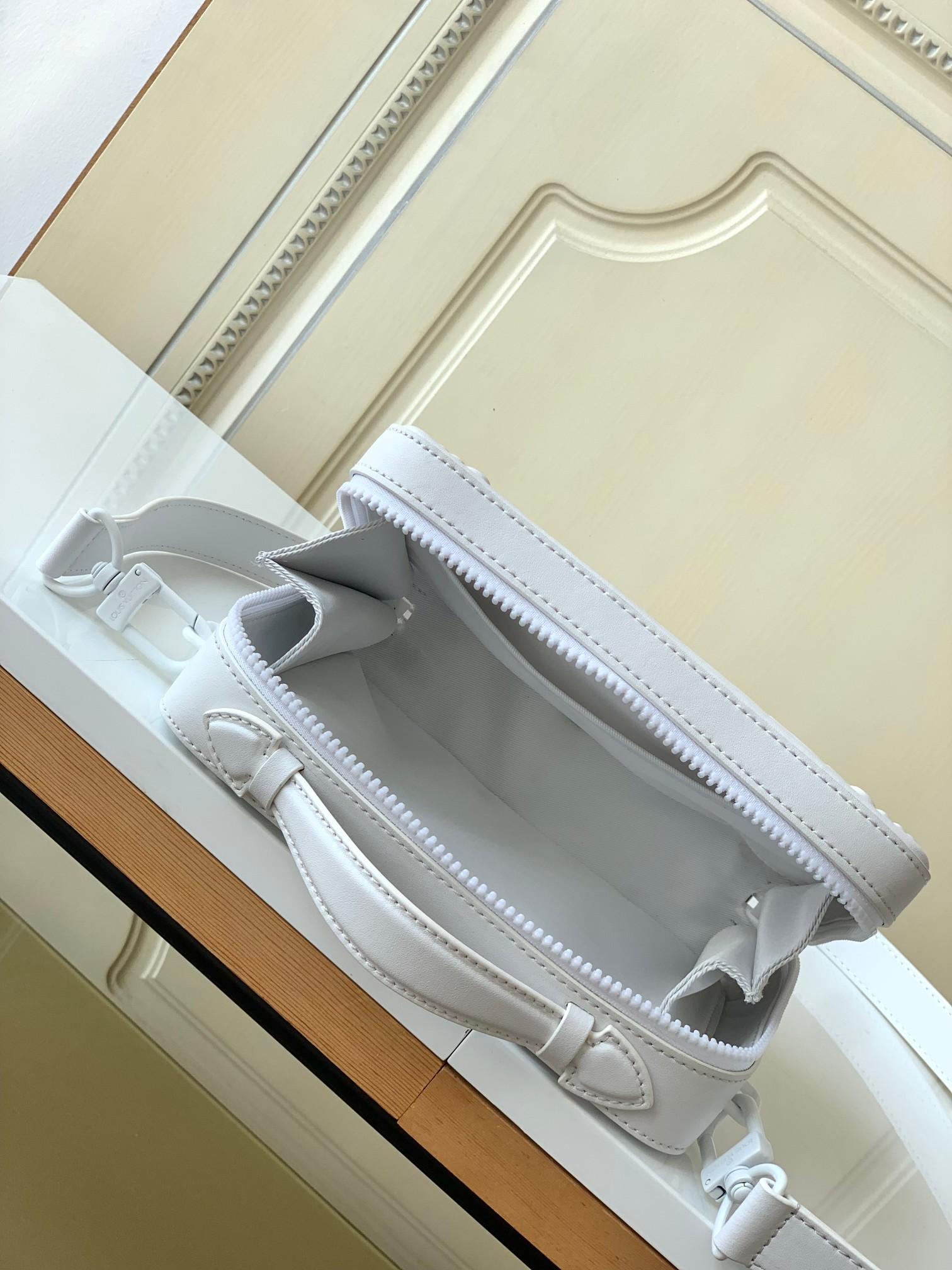 Louis Vuitton Louis Vuitton Handle Soft Trunk 레플리카 14번 이미지 - Bag | 세미샵 레플리카 사이트