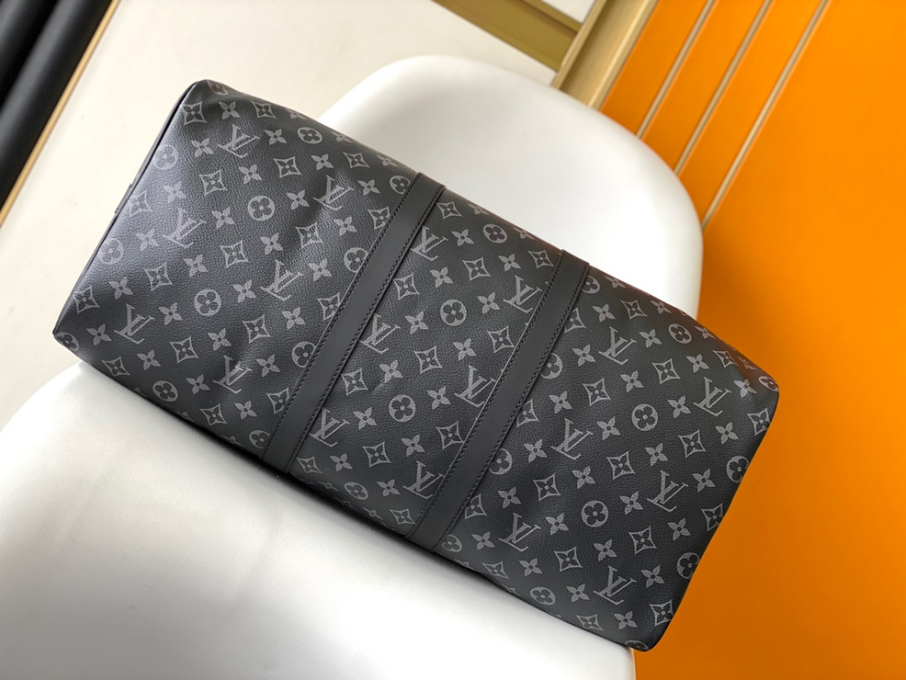 Louis Vuitton Louis Vuitton Keepall Bandouliere 50 Monogram Eclipse 레플리카 4번 이미지 - Bag | 세미샵 레플리카 사이트