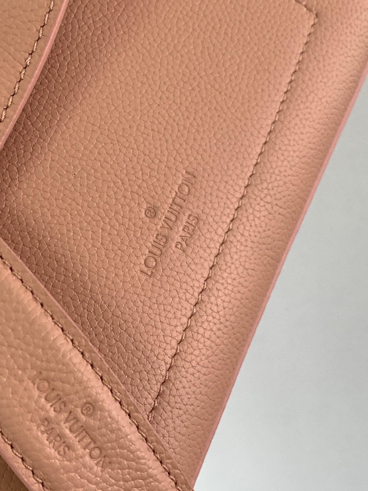 Louis Vuitton Louis Vuitton Lock Me Ever Mini 레플리카 15번 이미지 - Bag | 세미샵 레플리카 사이트