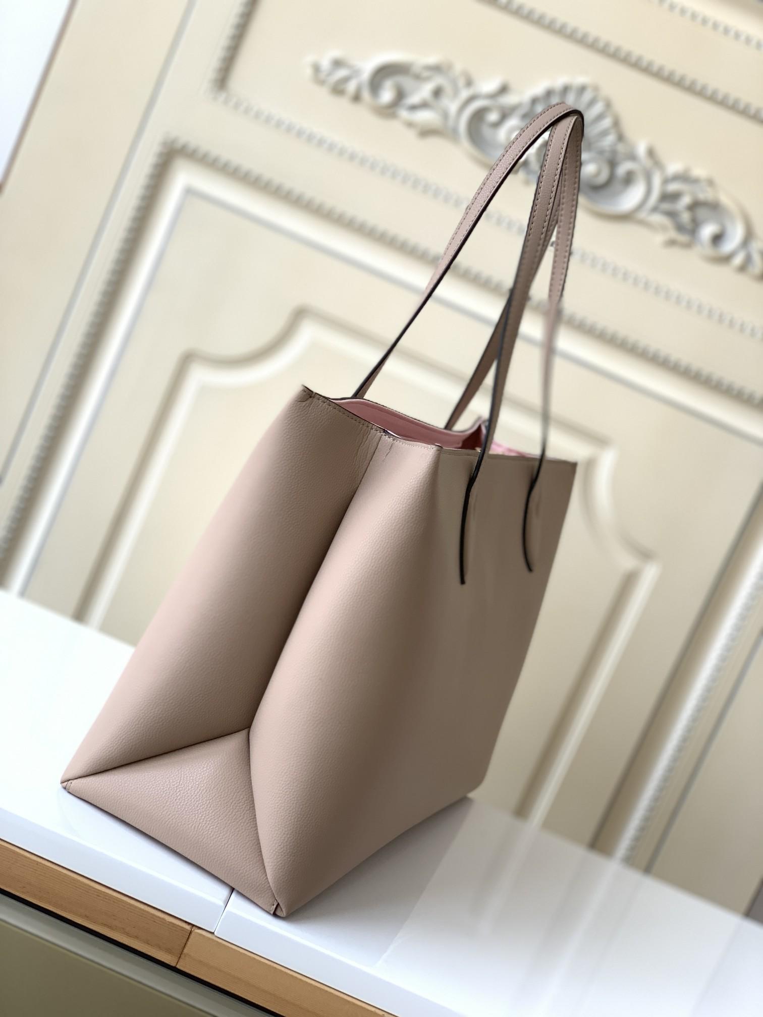 Louis Vuitton Louis Vuitton Lock Me Shopper 레플리카 3번 이미지 - Bag | 세미샵 레플리카 사이트