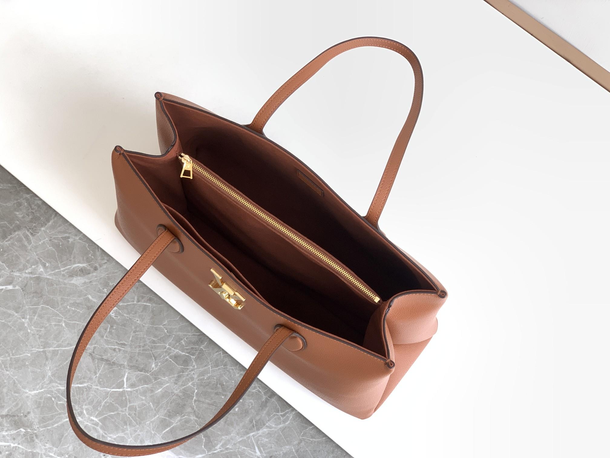 Louis Vuitton Louis Vuitton Lock Me Shopper 레플리카 15번 이미지 - Bag | 세미샵 레플리카 사이트