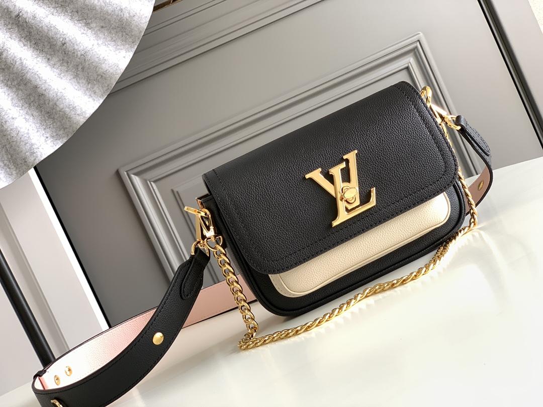 Louis Vuitton Lock Me Tender - 상세 이미지