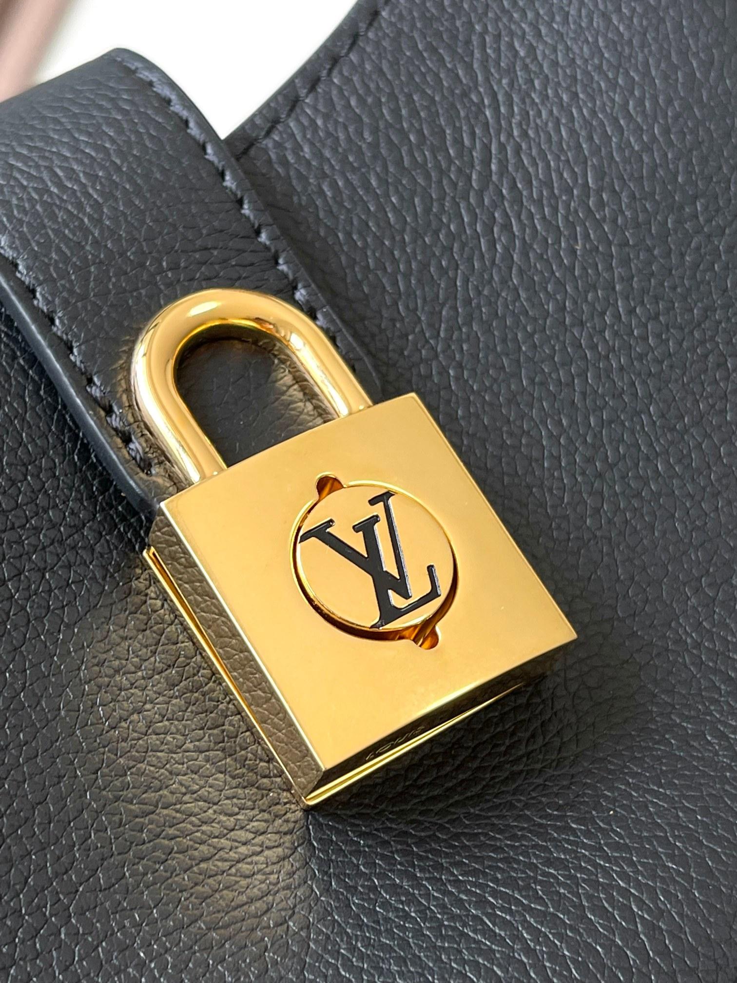 Louis Vuitton Louis Vuitton Low Key Shoulder 레플리카 21번 이미지 - Bag | 세미샵 레플리카 사이트