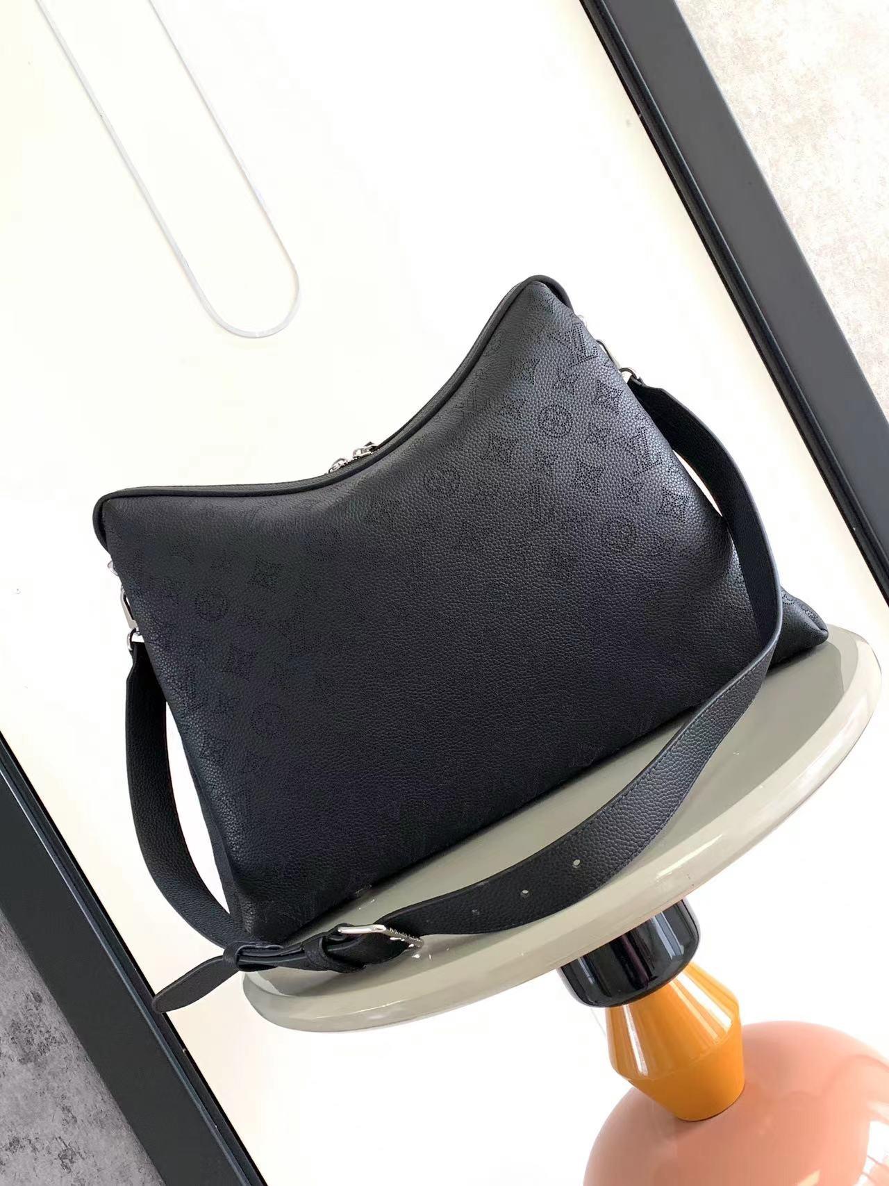 Louis Vuitton Louis Vuitton Mahina MM Hand It All 레플리카 2번 이미지 - Bag | 세미샵 레플리카 사이트