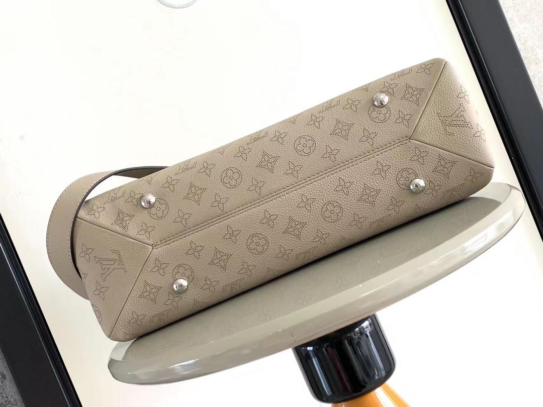Louis Vuitton Louis Vuitton Mahina MM Hand It All 레플리카 20번 이미지 - Bag | 세미샵 레플리카 사이트
