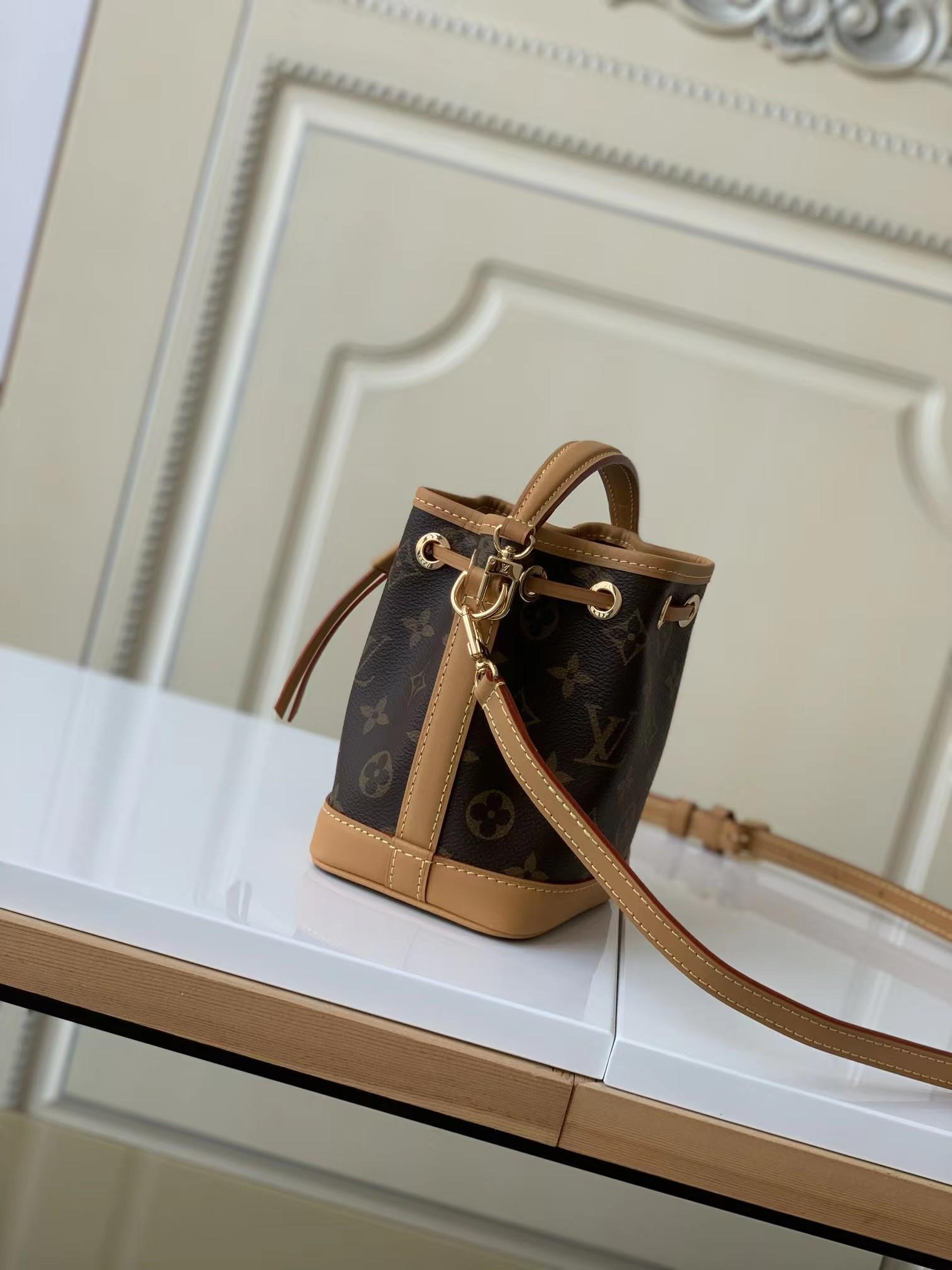 Louis Vuitton Louis Vuitton Nano Noe Monogram 레플리카 3번 이미지 - Bag | 세미샵 레플리카 사이트