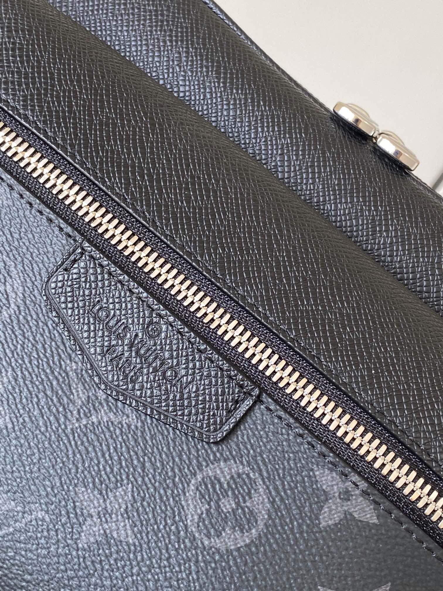 Louis Vuitton Louis Vuitton Outdoor Messenger 레플리카 5번 이미지 - Bag | 세미샵 레플리카 사이트