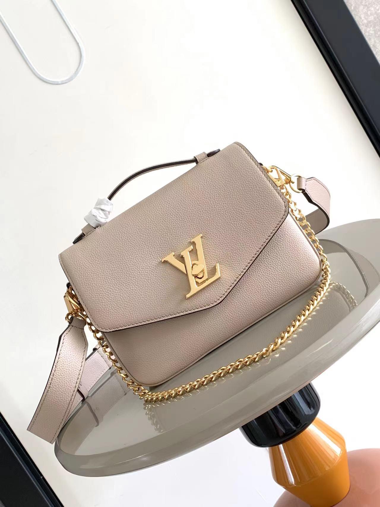 Louis Vuitton Oxford Lockme