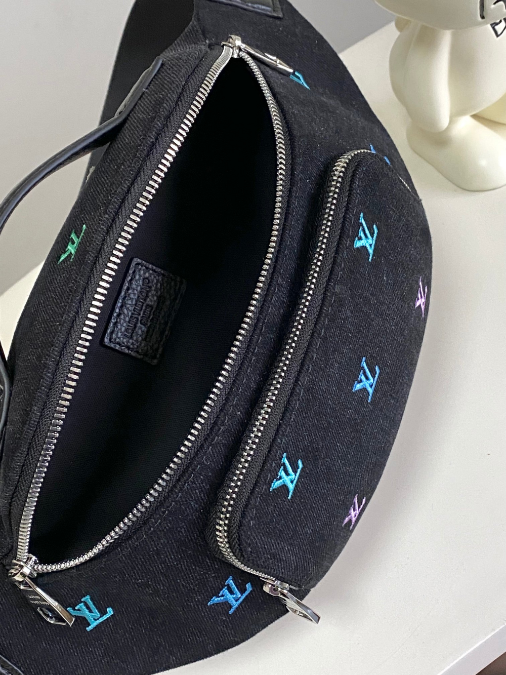 Louis Vuitton Louis Vuitton Rush Bumbag Monogram 레플리카 7번 이미지 - Bag | 세미샵 레플리카 사이트