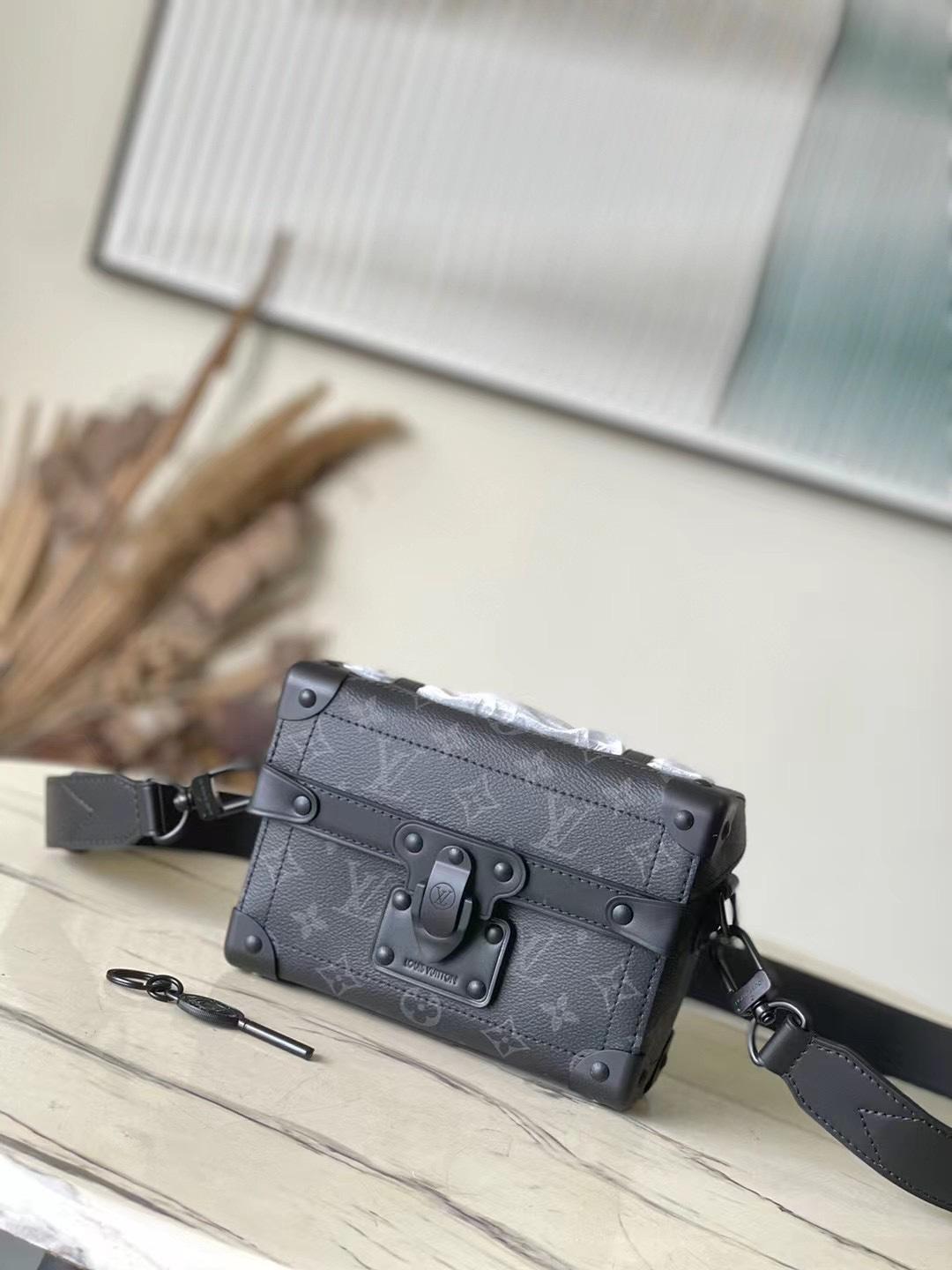 Louis Vuitton Louis Vuitton Soul Trunk Monogram Eclipse 레플리카 1번 이미지 - Bag | 세미샵 레플리카 사이트