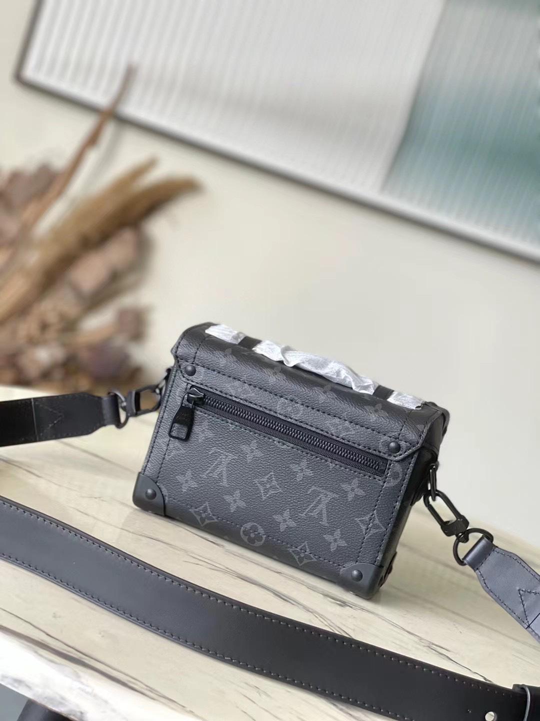 Louis Vuitton Louis Vuitton Soul Trunk Monogram Eclipse 레플리카 2번 이미지 - Bag | 세미샵 레플리카 사이트
