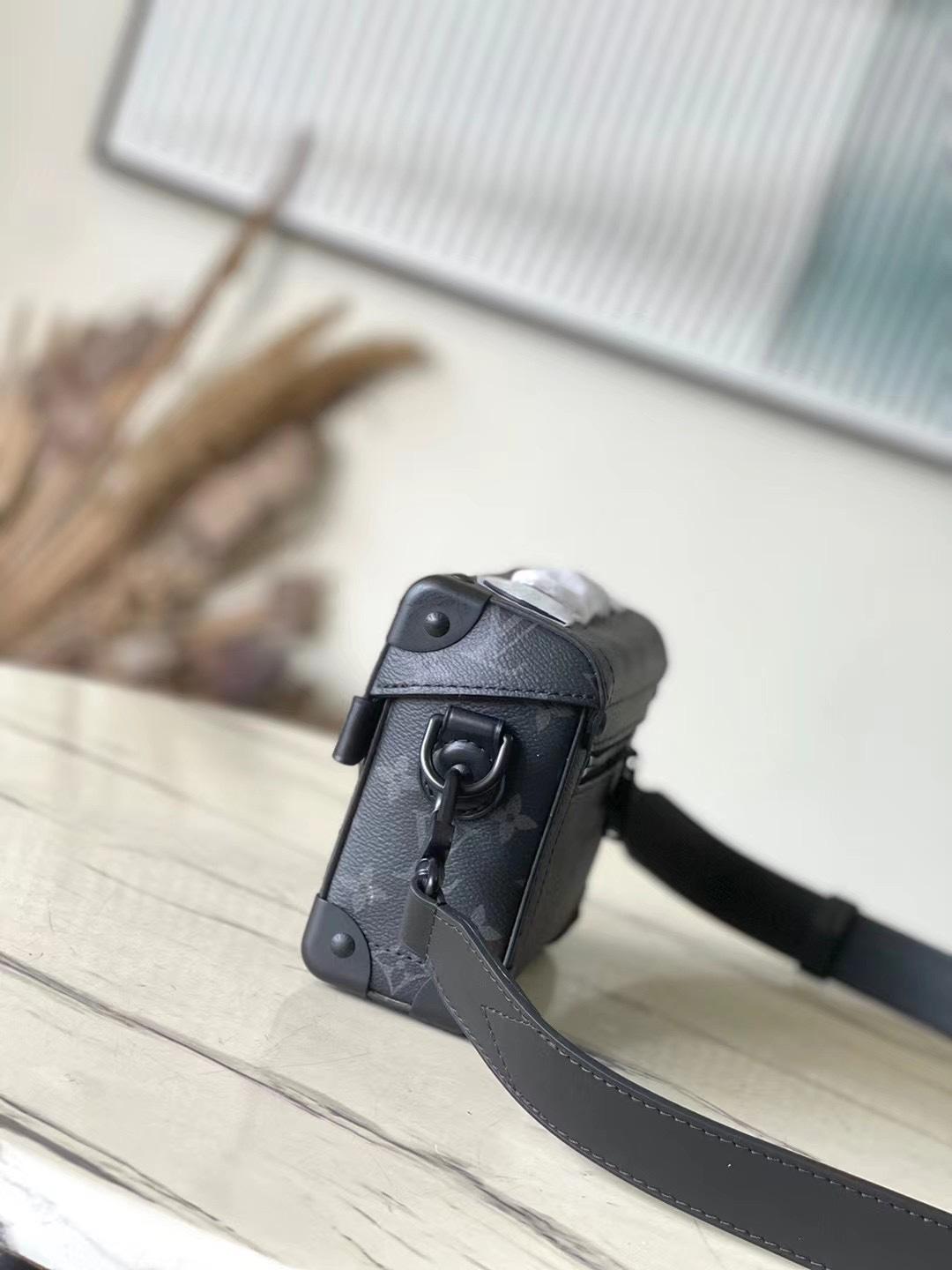 Louis Vuitton Louis Vuitton Soul Trunk Monogram Eclipse 레플리카 3번 이미지 - Bag | 세미샵 레플리카 사이트