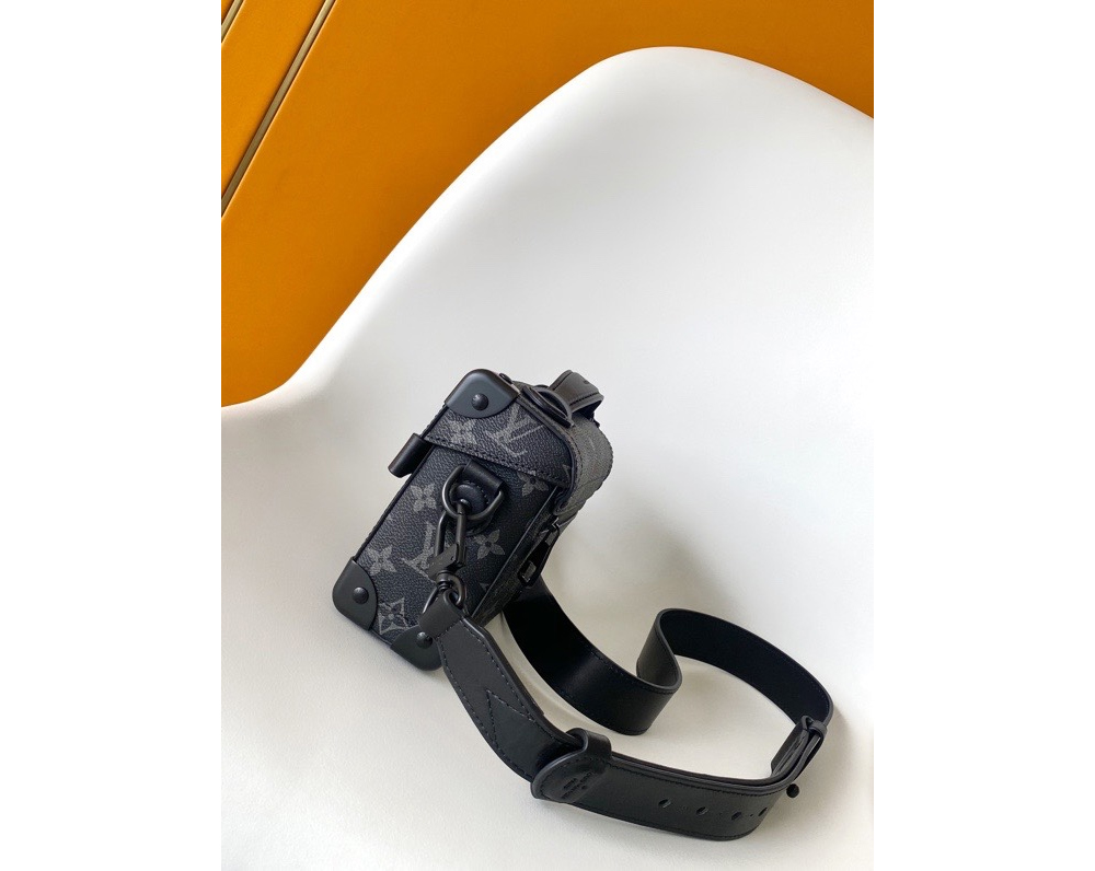 Louis Vuitton Louis Vuitton Soul Trunk Monogram Eclipse Canvas 레플리카 3번 이미지 - Bag | 세미샵 레플리카 사이트