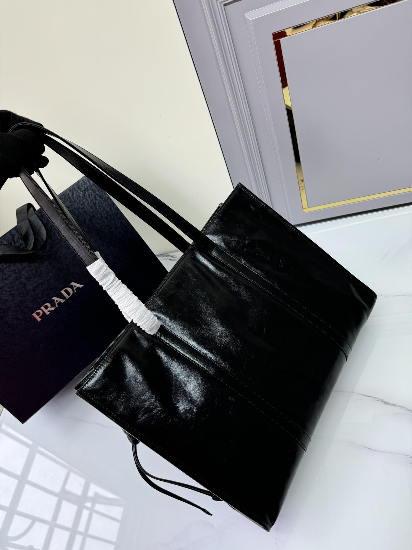 P R A D A Prada Antique Nappa Leather Tote 레플리카 4번 이미지 - Bag | 세미샵 레플리카 사이트