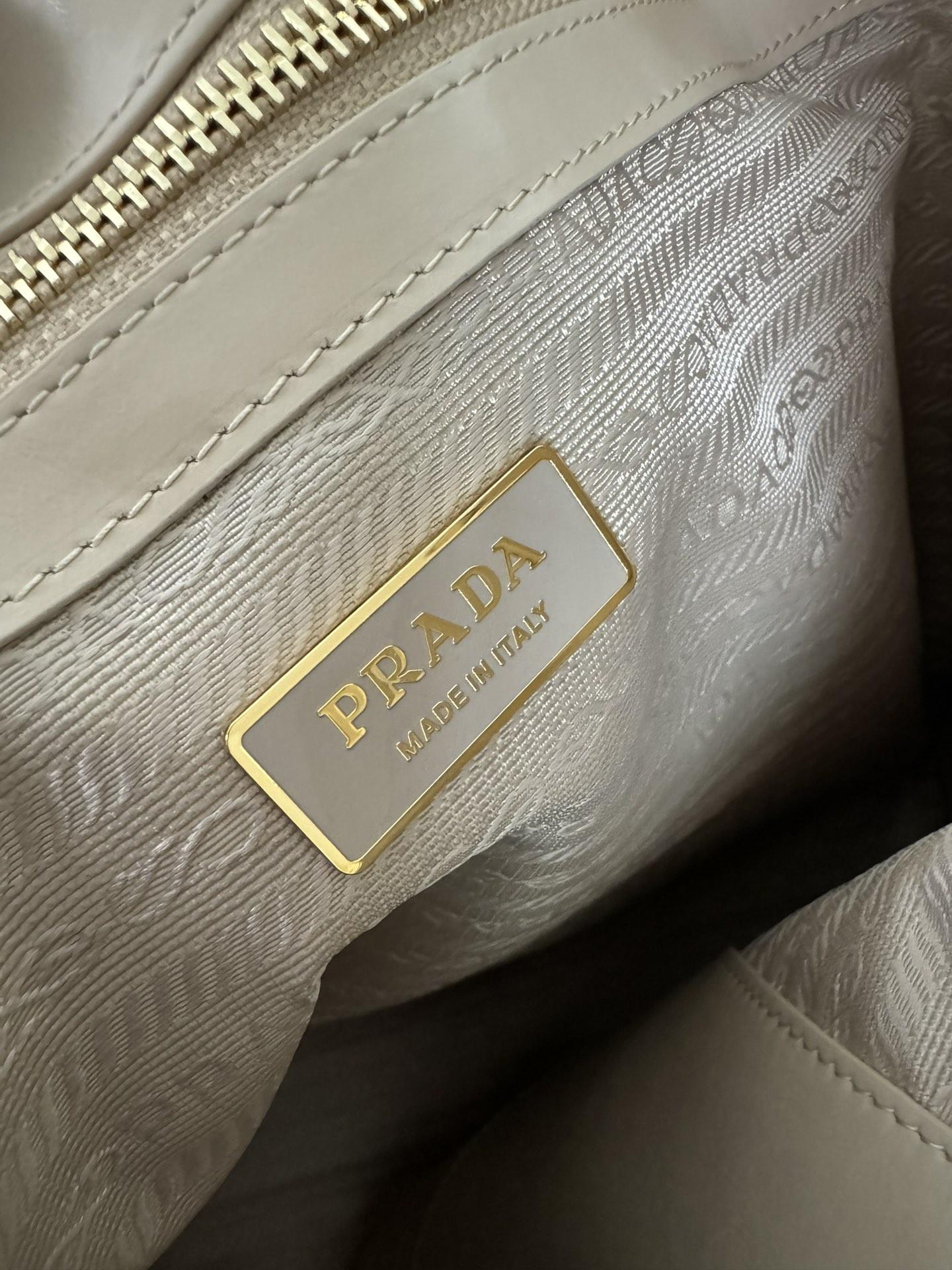 P R A D A Prada Antique Nappa Leather Tote 레플리카 24번 이미지 - Bag | 세미샵 레플리카 사이트