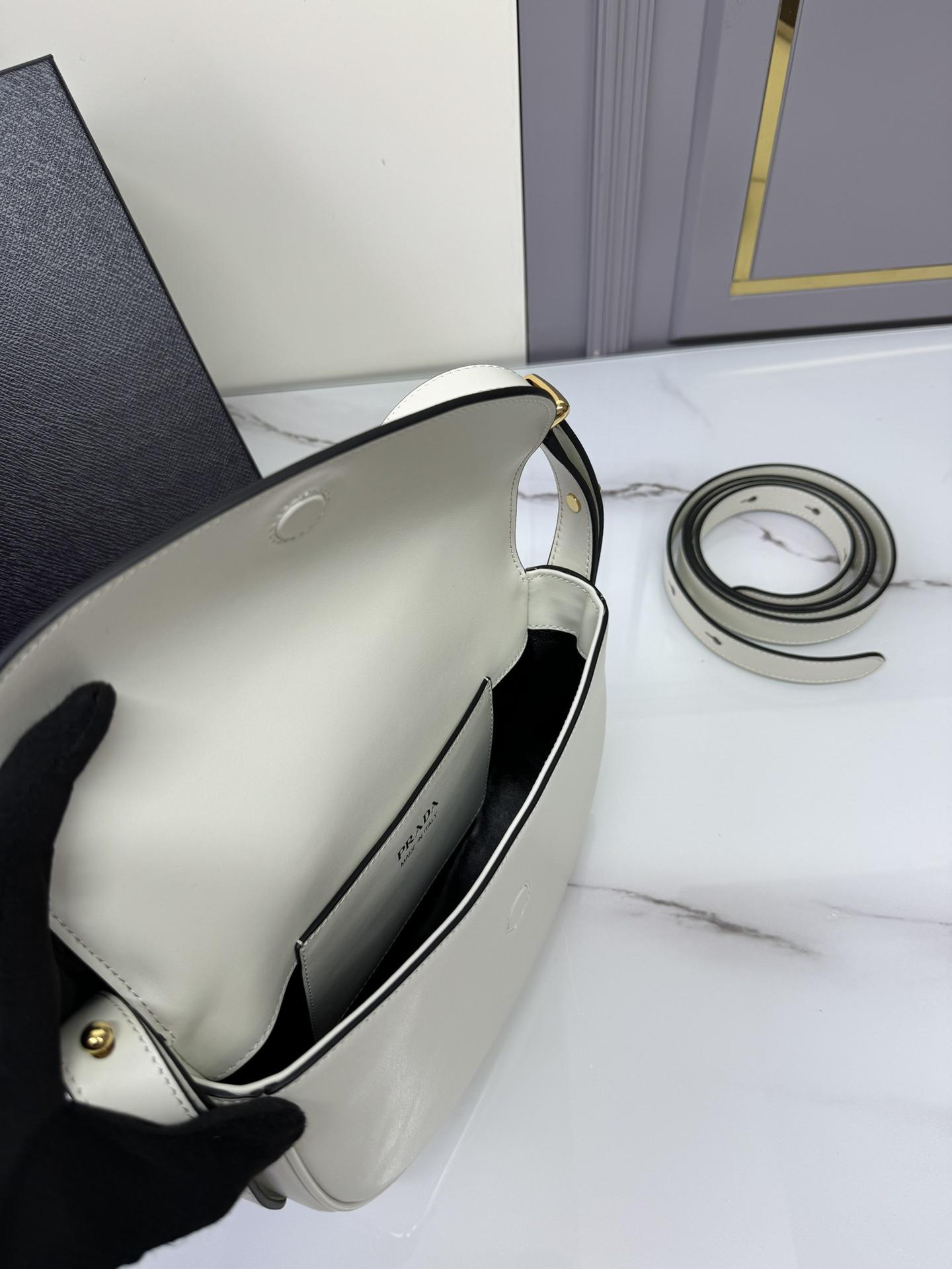 P R A D A Prada Arque Leather Shoulder Flap 레플리카 31번 이미지 - Bag | 세미샵 레플리카 사이트