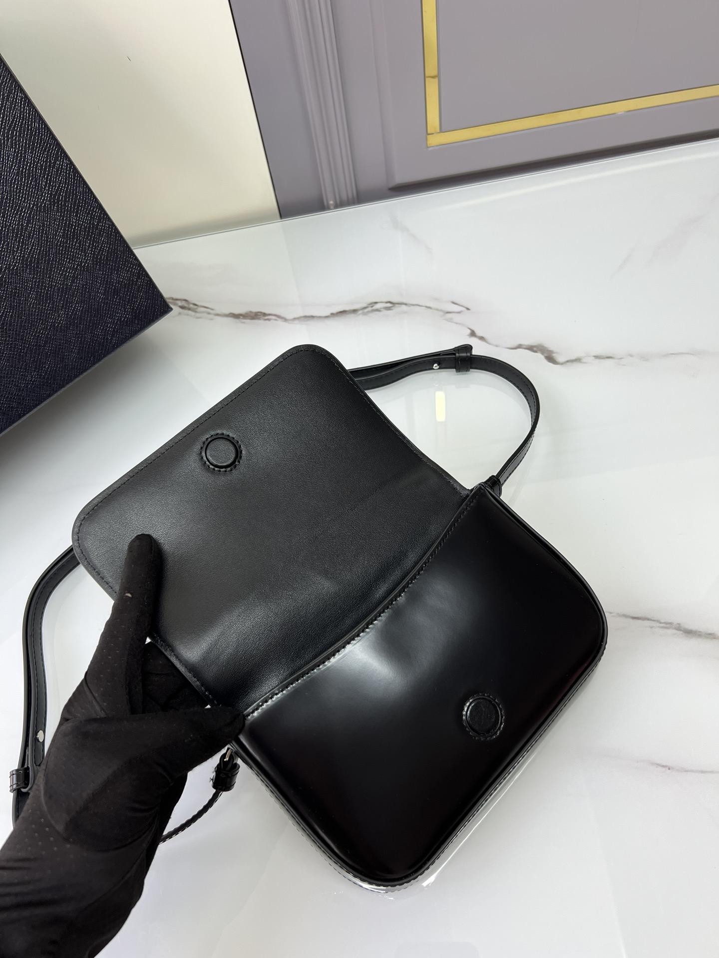 P R A D A Prada Brushed Leather Mini 레플리카 13번 이미지 - Bag | 세미샵 레플리카 사이트