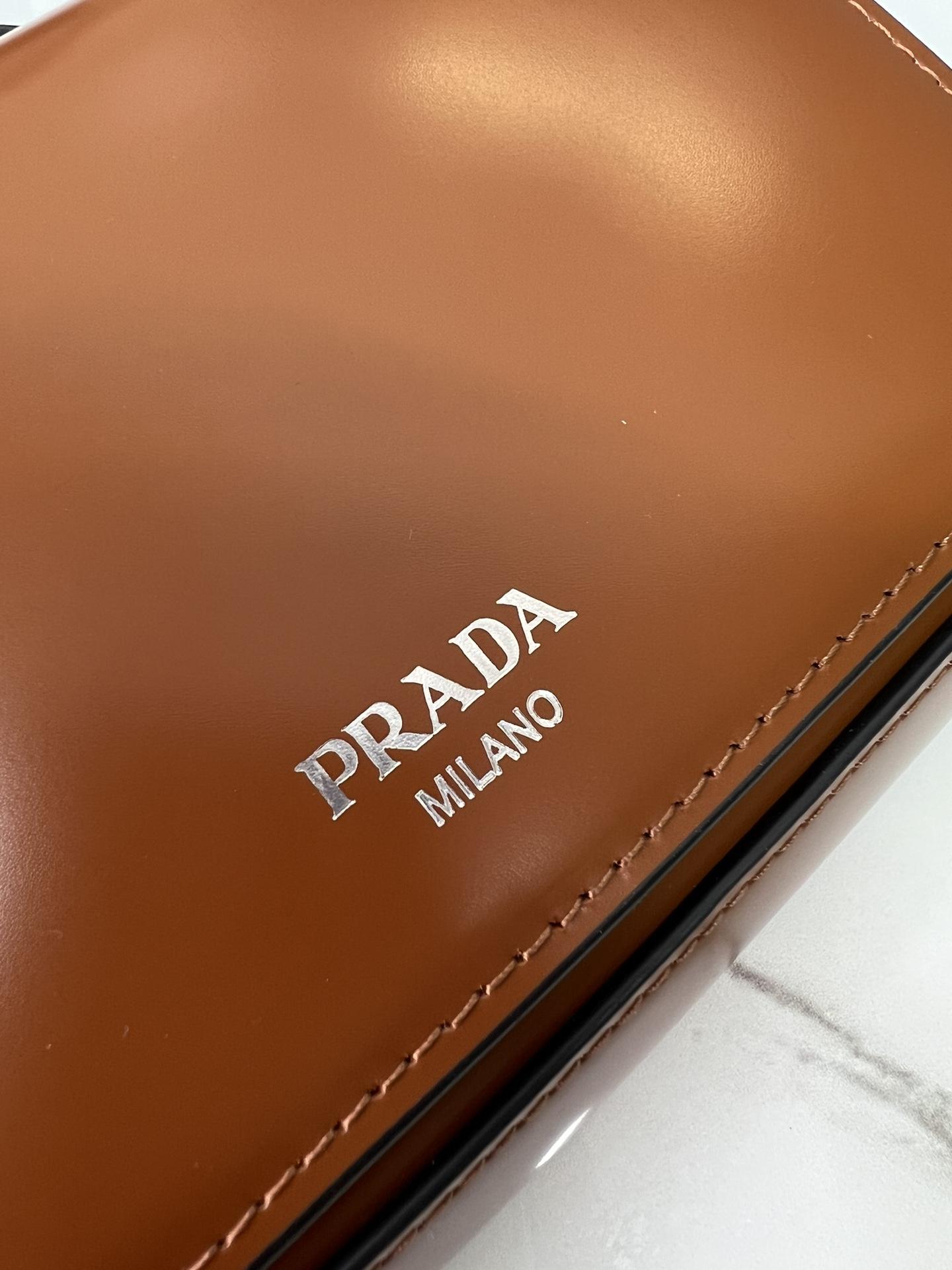 P R A D A Prada Brushed Leather Mini 레플리카 21번 이미지 - Bag | 세미샵 레플리카 사이트