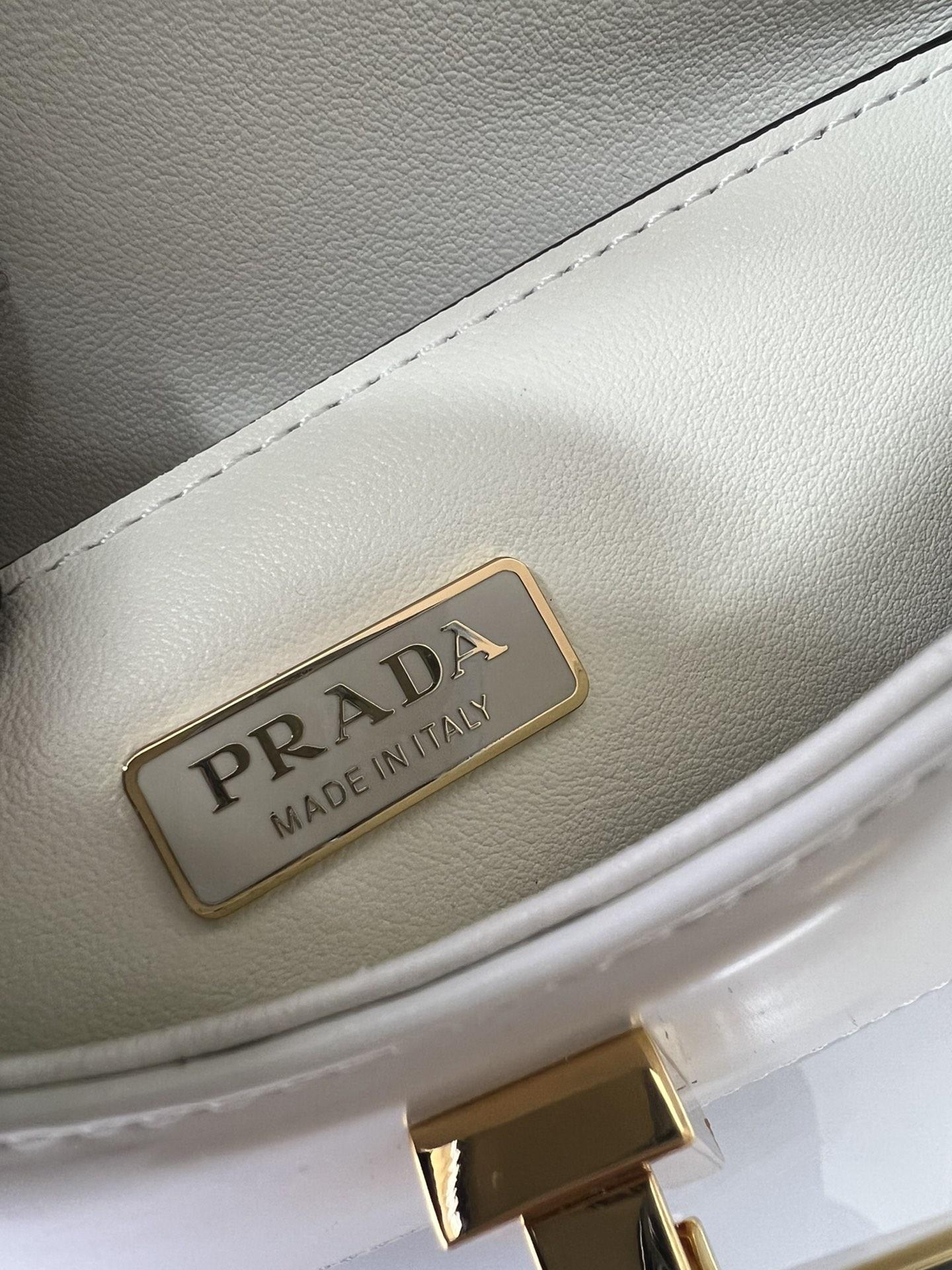 P R A D A Prada Brushed Leather Shoulder 레플리카 16번 이미지 - Bag | 세미샵 레플리카 사이트