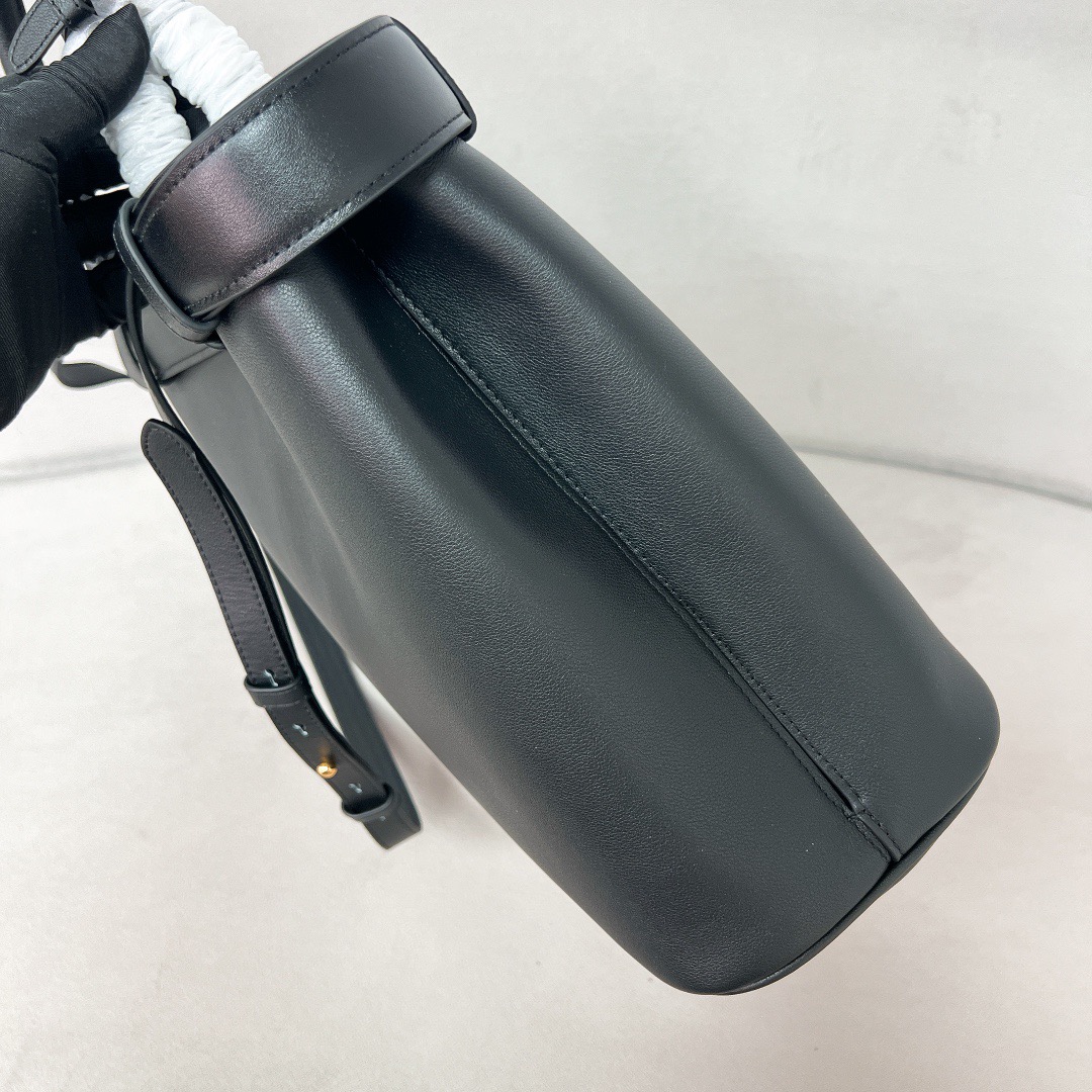 P R A D A Prada Buckle Leather Belt Handbag 레플리카 3번 이미지 - Bag | 세미샵 레플리카 사이트