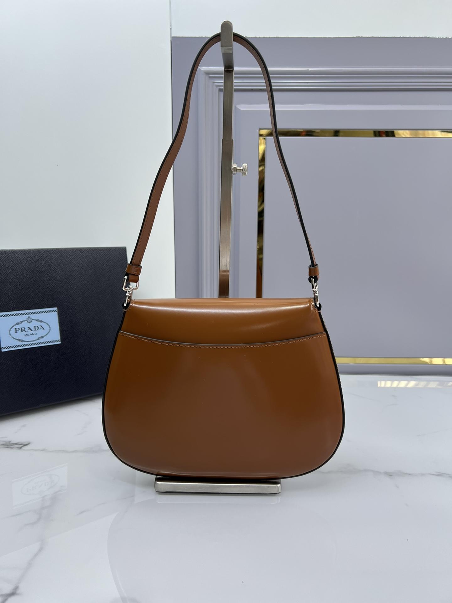 P R A D A Prada Cleo Brushed Leather Flap Shoulder 레플리카 9번 이미지 - Bag | 세미샵 레플리카 사이트