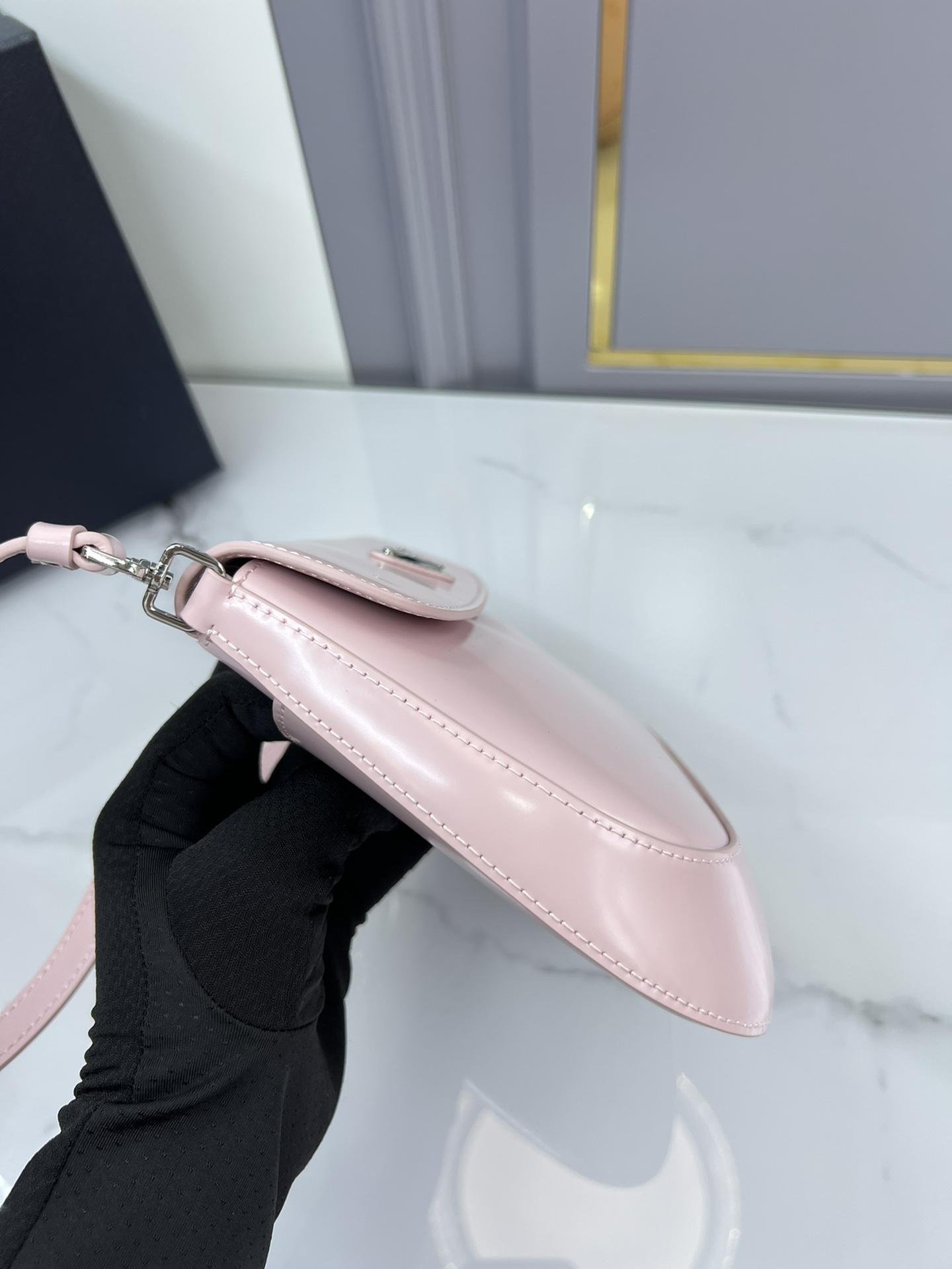 P R A D A Prada Cleo Brushed Leather Flap Shoulder 레플리카 17번 이미지 - Bag | 세미샵 레플리카 사이트