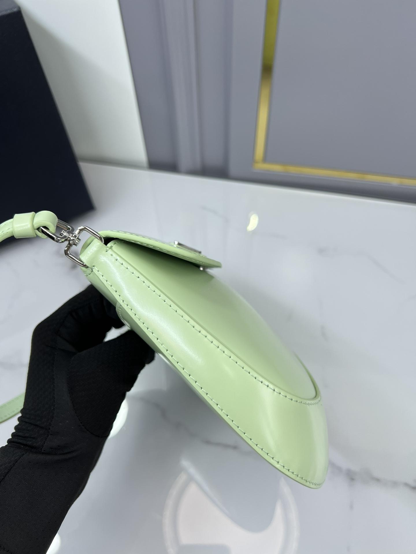 P R A D A Prada Cleo Brushed Leather Flap Shoulder 레플리카 35번 이미지 - Bag | 세미샵 레플리카 사이트