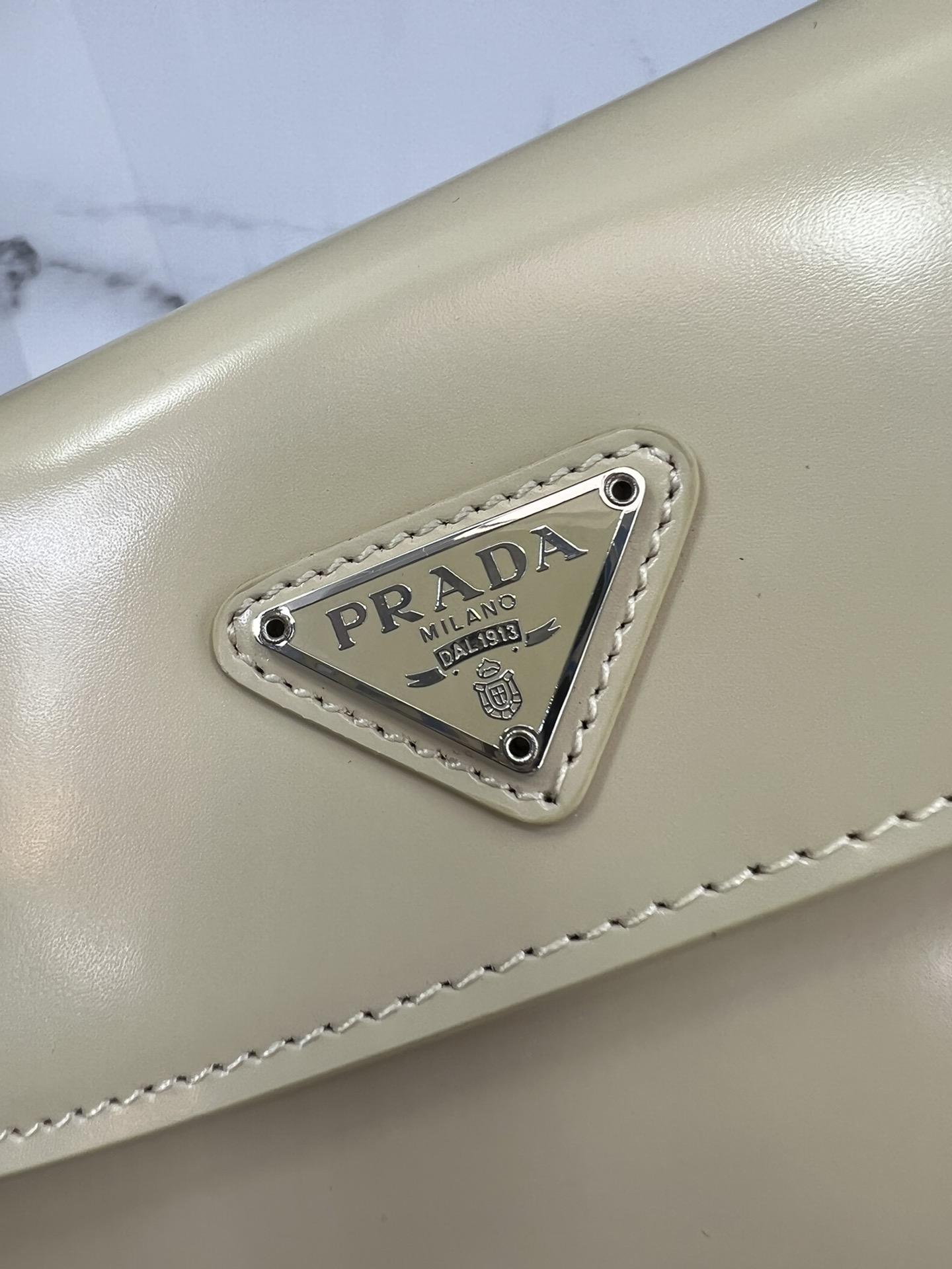 P R A D A Prada Cleo Brushed Leather Flap Shoulder 레플리카 46번 이미지 - Bag | 세미샵 레플리카 사이트