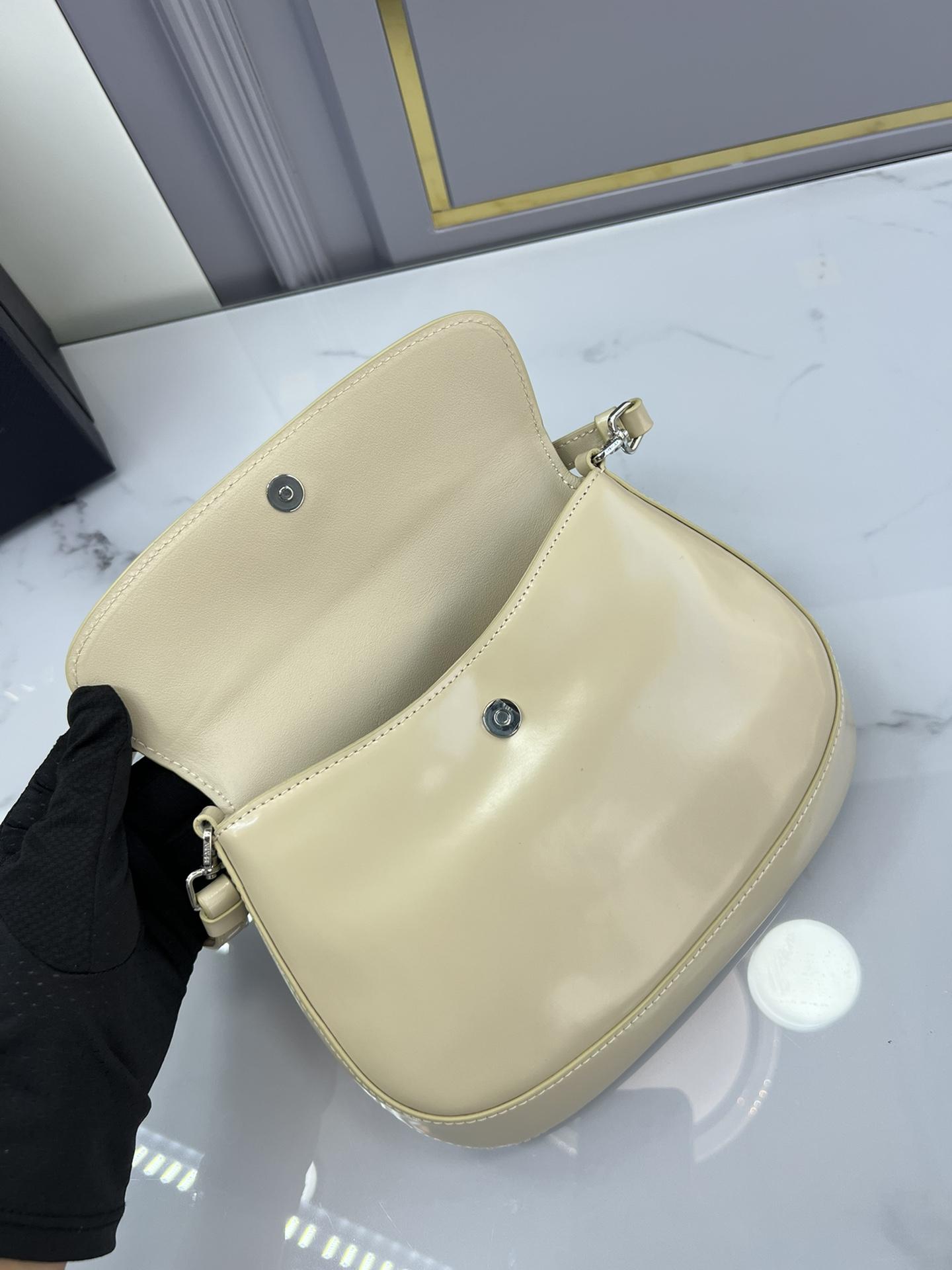 P R A D A Prada Cleo Brushed Leather Flap Shoulder 레플리카 47번 이미지 - Bag | 세미샵 레플리카 사이트