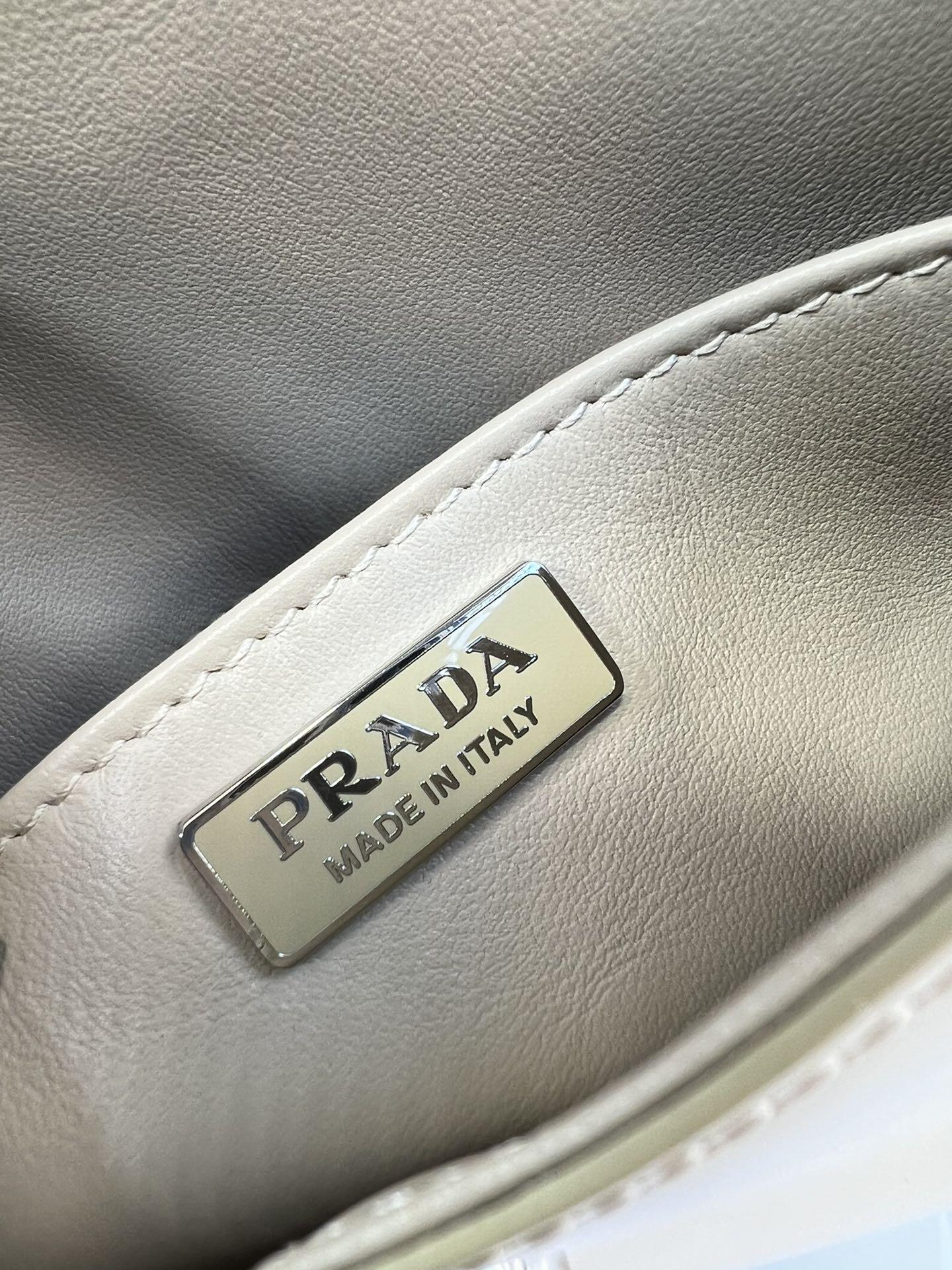 P R A D A Prada Cleo Brushed Leather Flap Shoulder 레플리카 49번 이미지 - Bag | 세미샵 레플리카 사이트