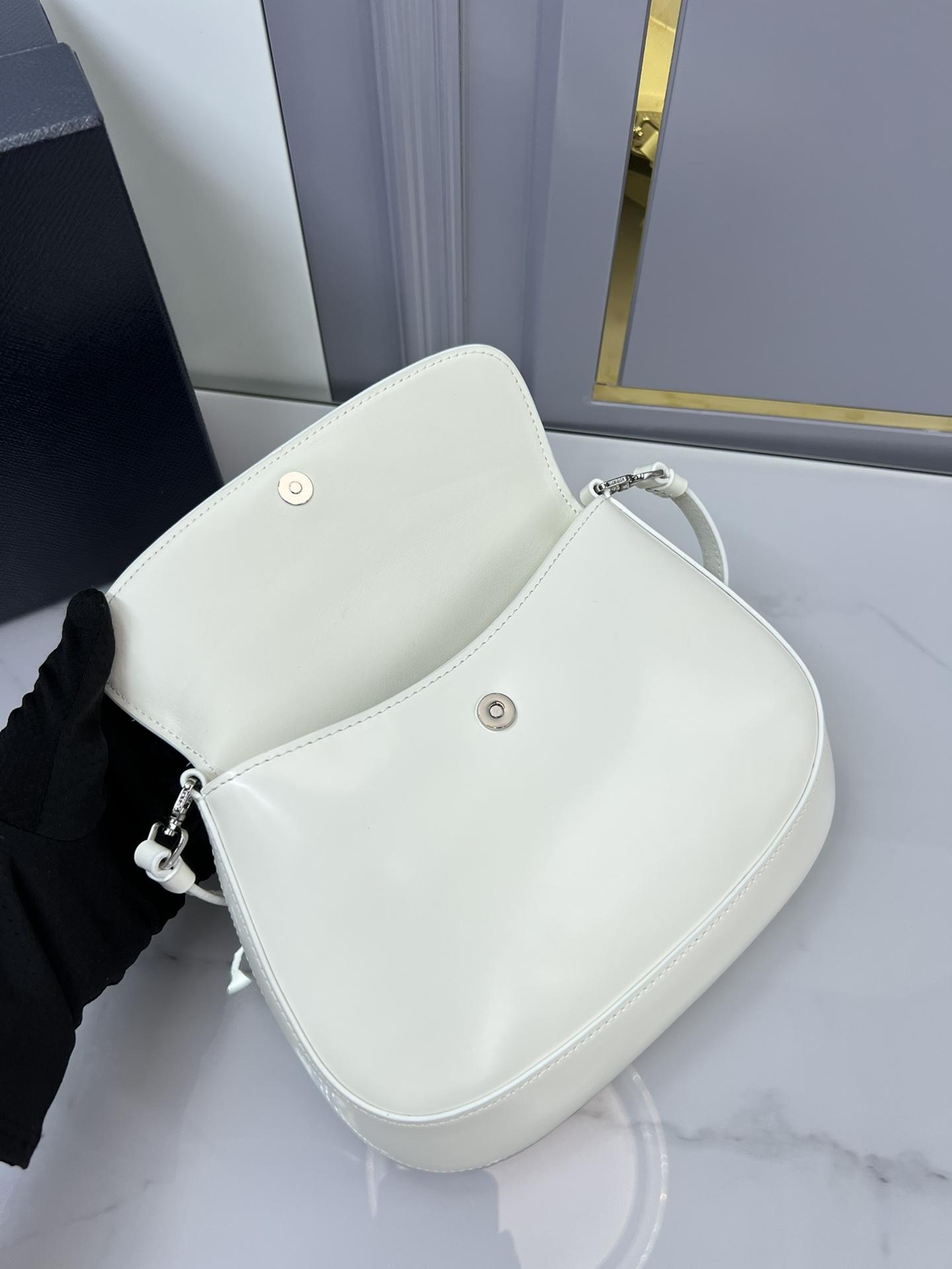 P R A D A Prada Cleo Brushed Leather Flap Shoulder 레플리카 56번 이미지 - Bag | 세미샵 레플리카 사이트