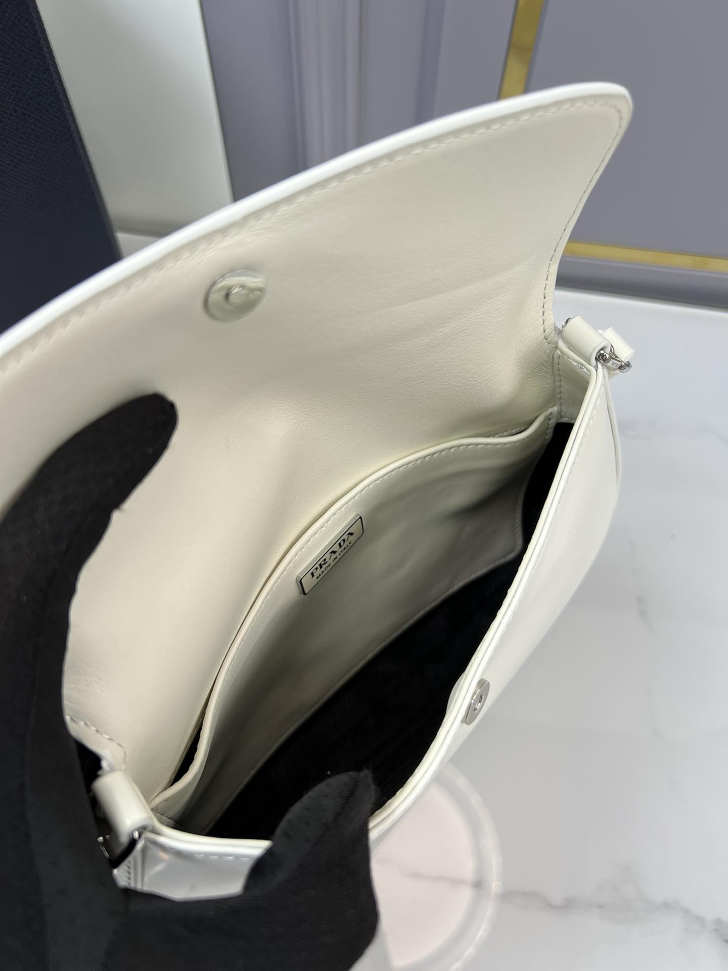 P R A D A Prada Cleo Brushed Leather Flap Shoulder 레플리카 57번 이미지 - Bag | 세미샵 레플리카 사이트