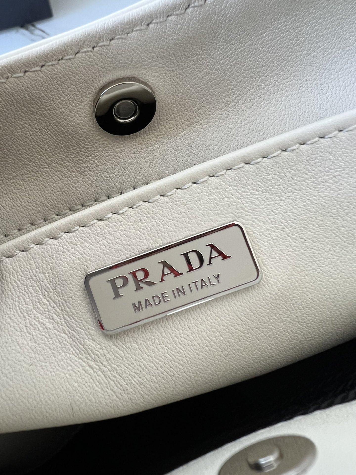 P R A D A Prada Cleo Brushed Leather Shoulder 레플리카 15번 이미지 - Bag | 세미샵 레플리카 사이트