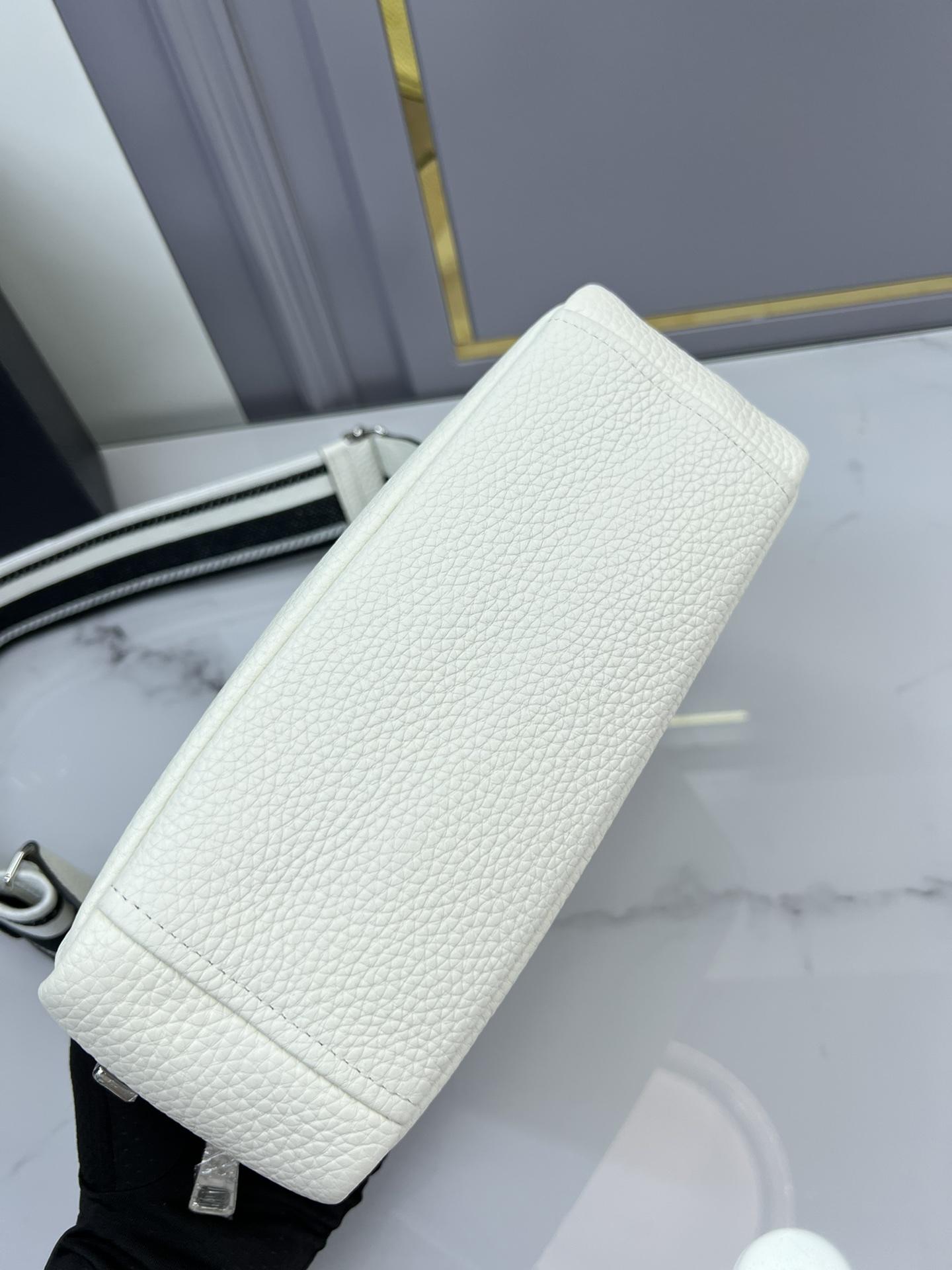 P R A D A Prada Flou Shoulder 레플리카 12번 이미지 - Bag | 세미샵 레플리카 사이트