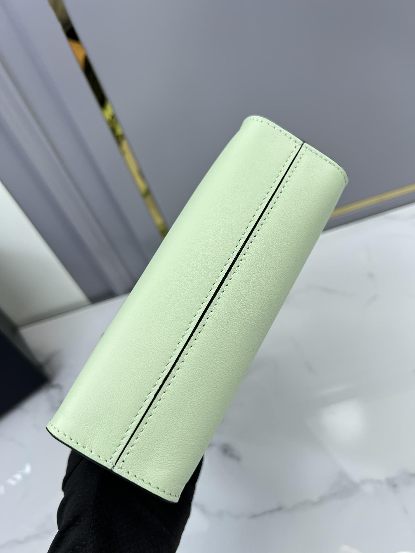 P R A D A Prada Leather Handbag 레플리카 28번 이미지 - Bag | 세미샵 레플리카 사이트