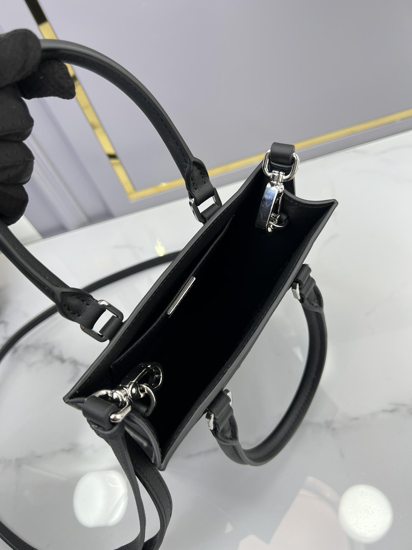 P R A D A Prada Leather Handbag 레플리카 39번 이미지 - Bag | 세미샵 레플리카 사이트