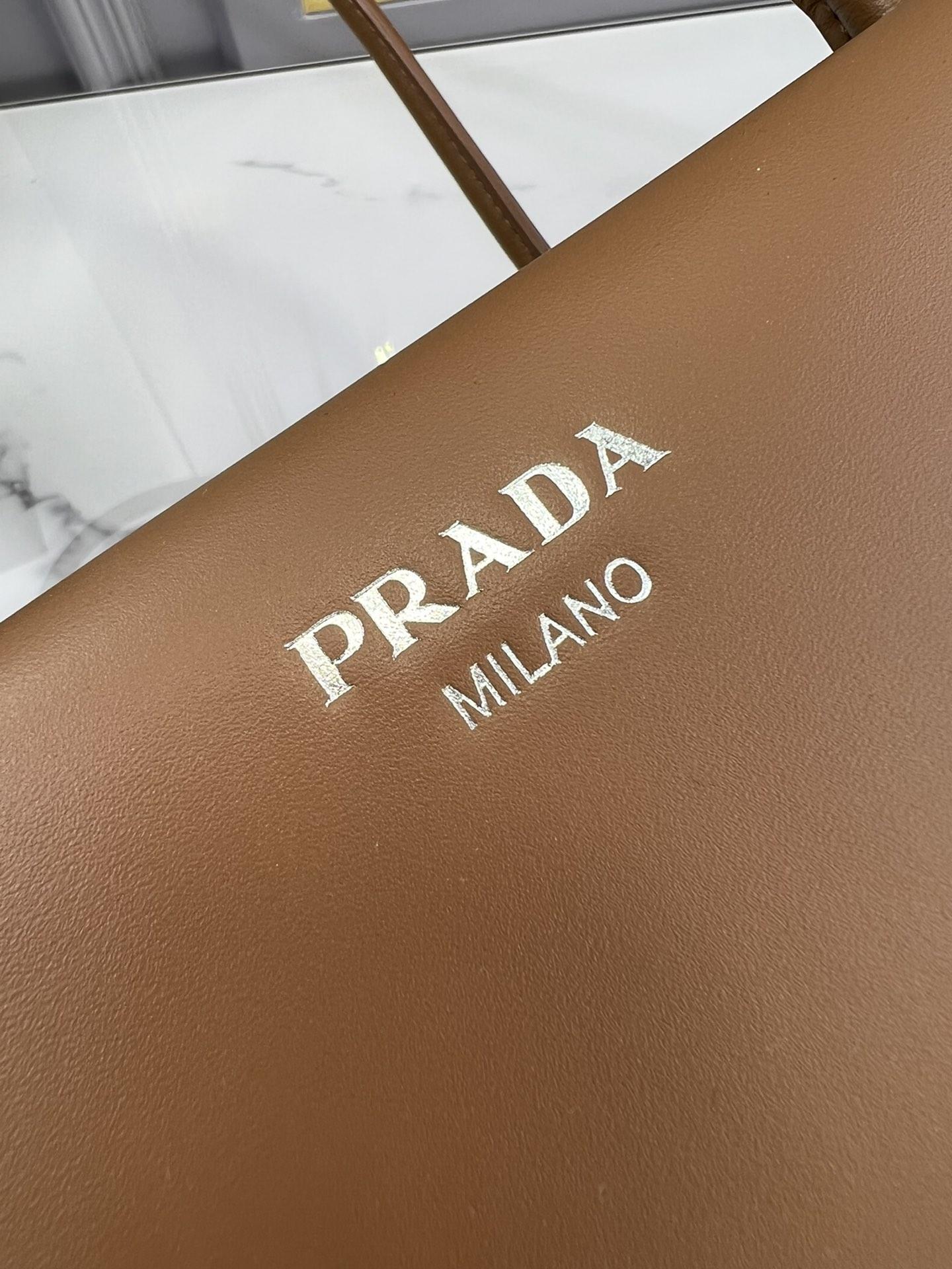 P R A D A Prada Leather Mini Bag 레플리카 13번 이미지 - Bag | 세미샵 레플리카 사이트